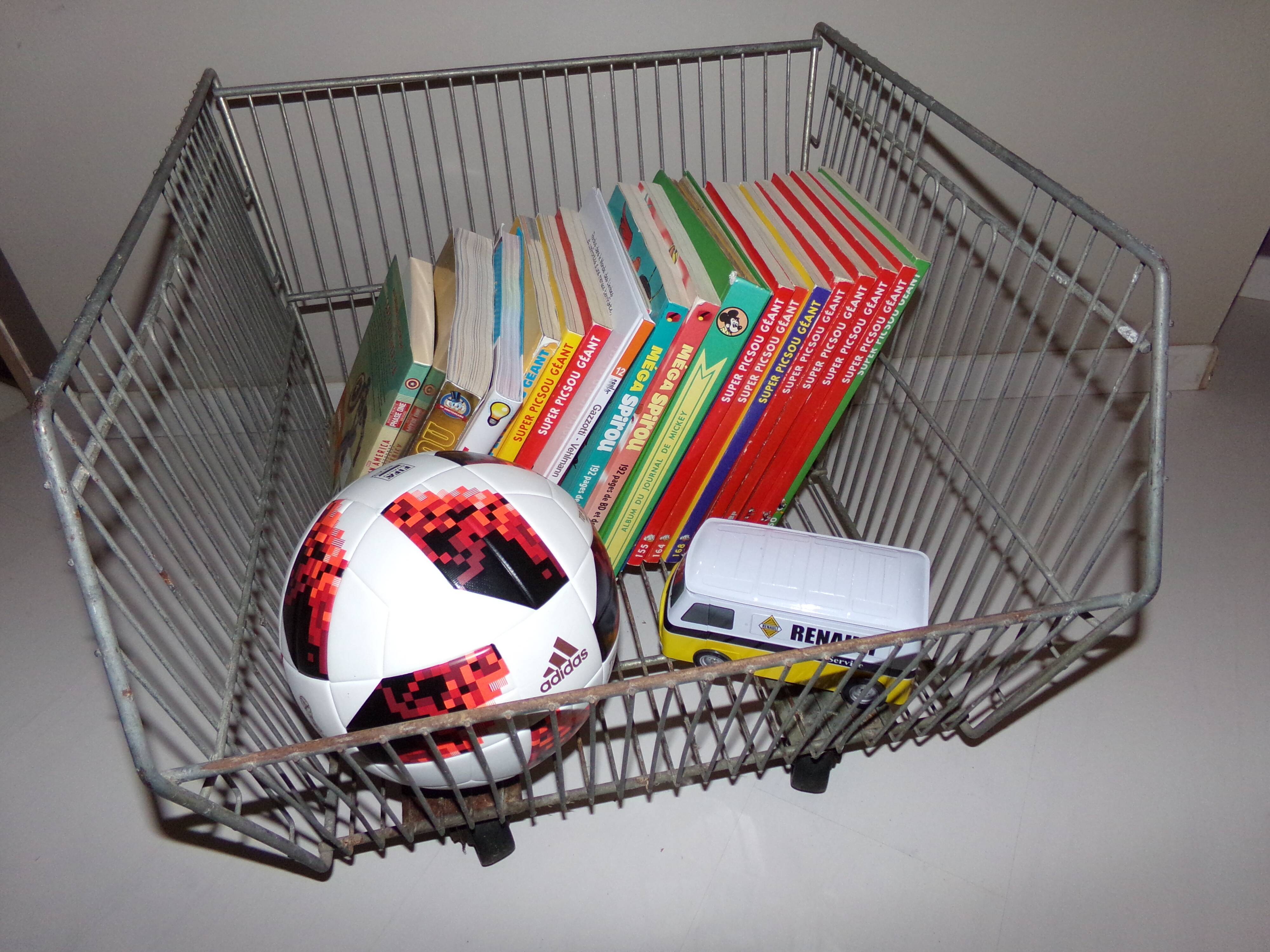 Metal grocery shelf on wheels