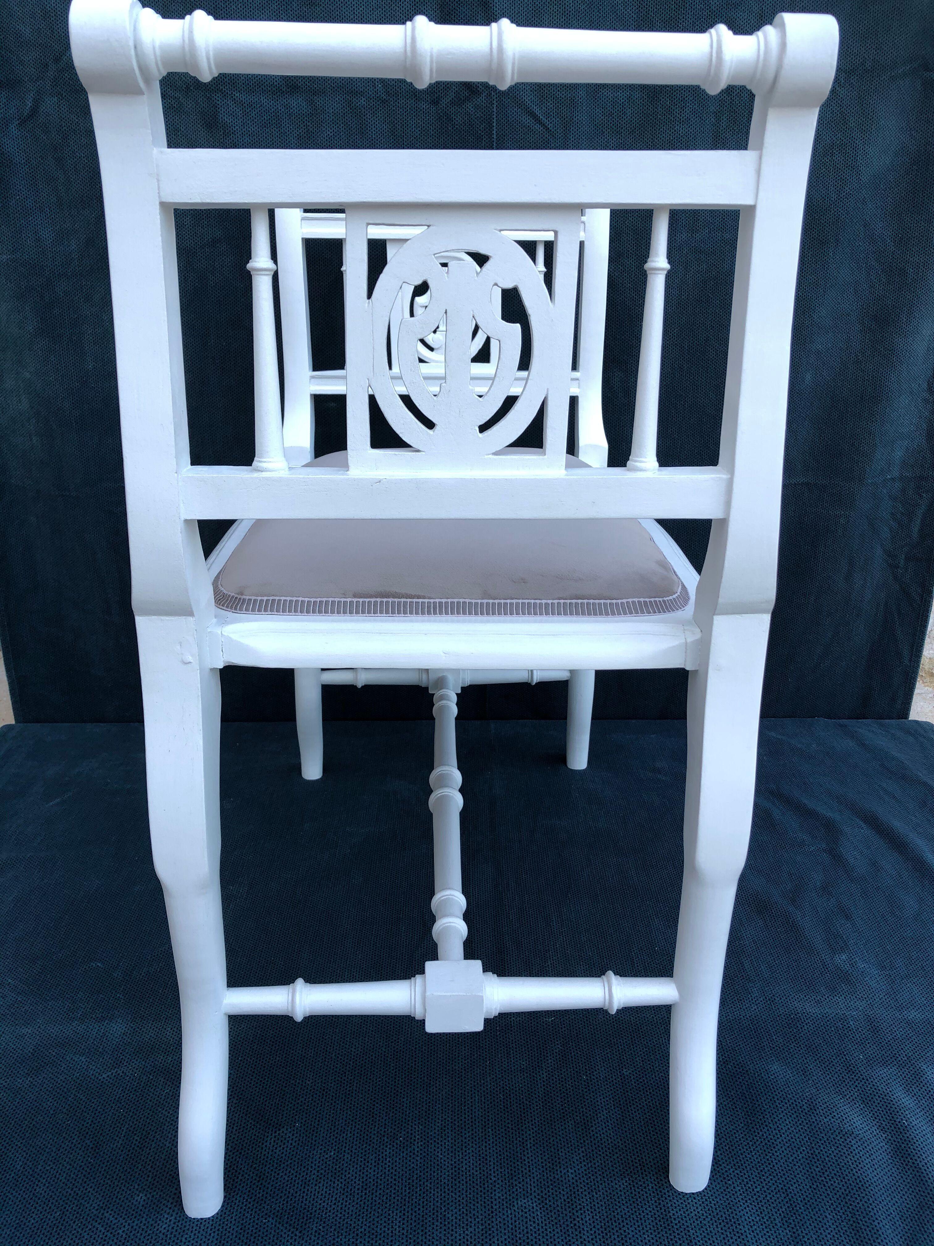 Banquette bout de lit dans l'esprit shabby chic