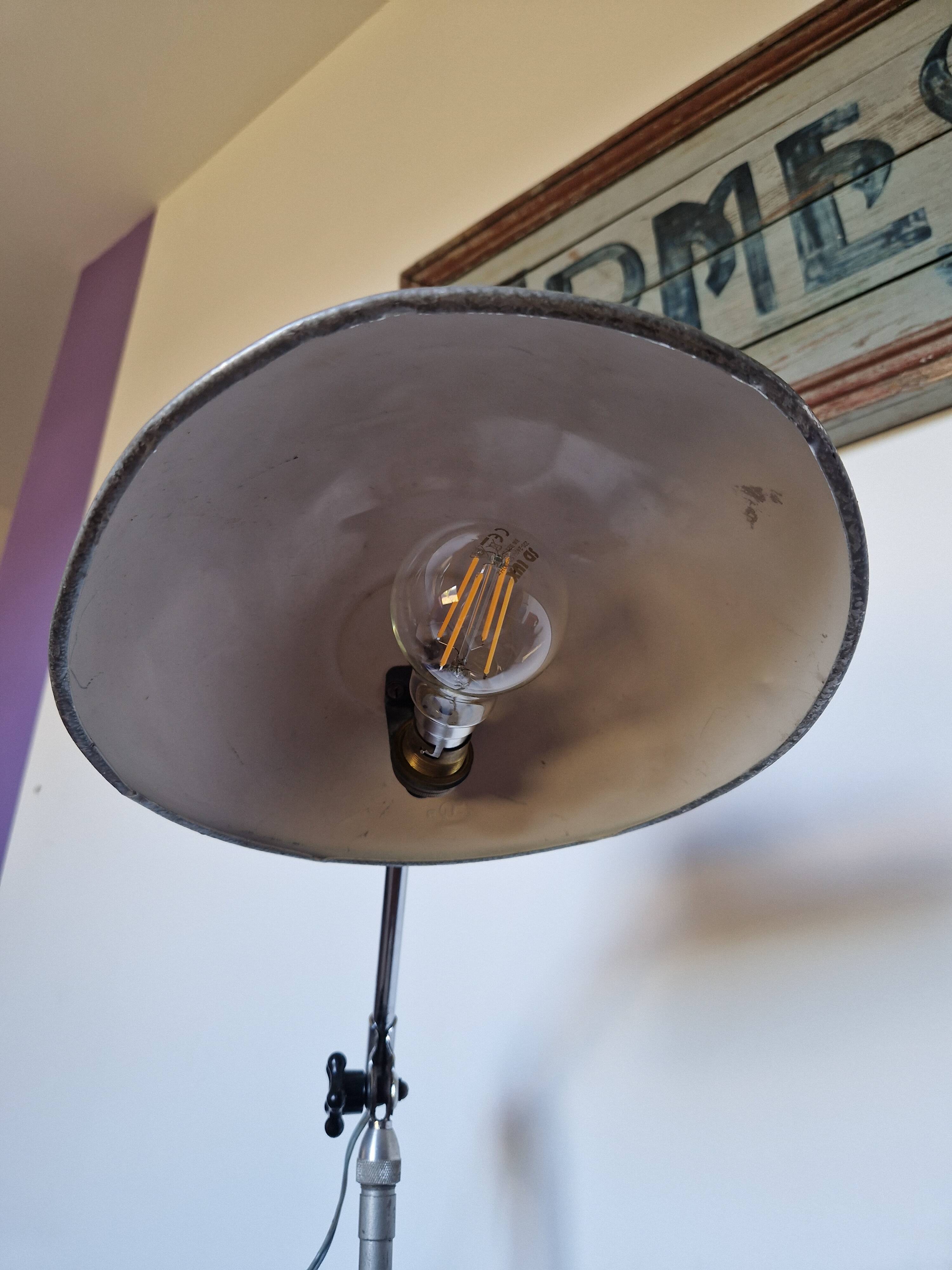 Vintage solr lamp – french industrial design from the 50s