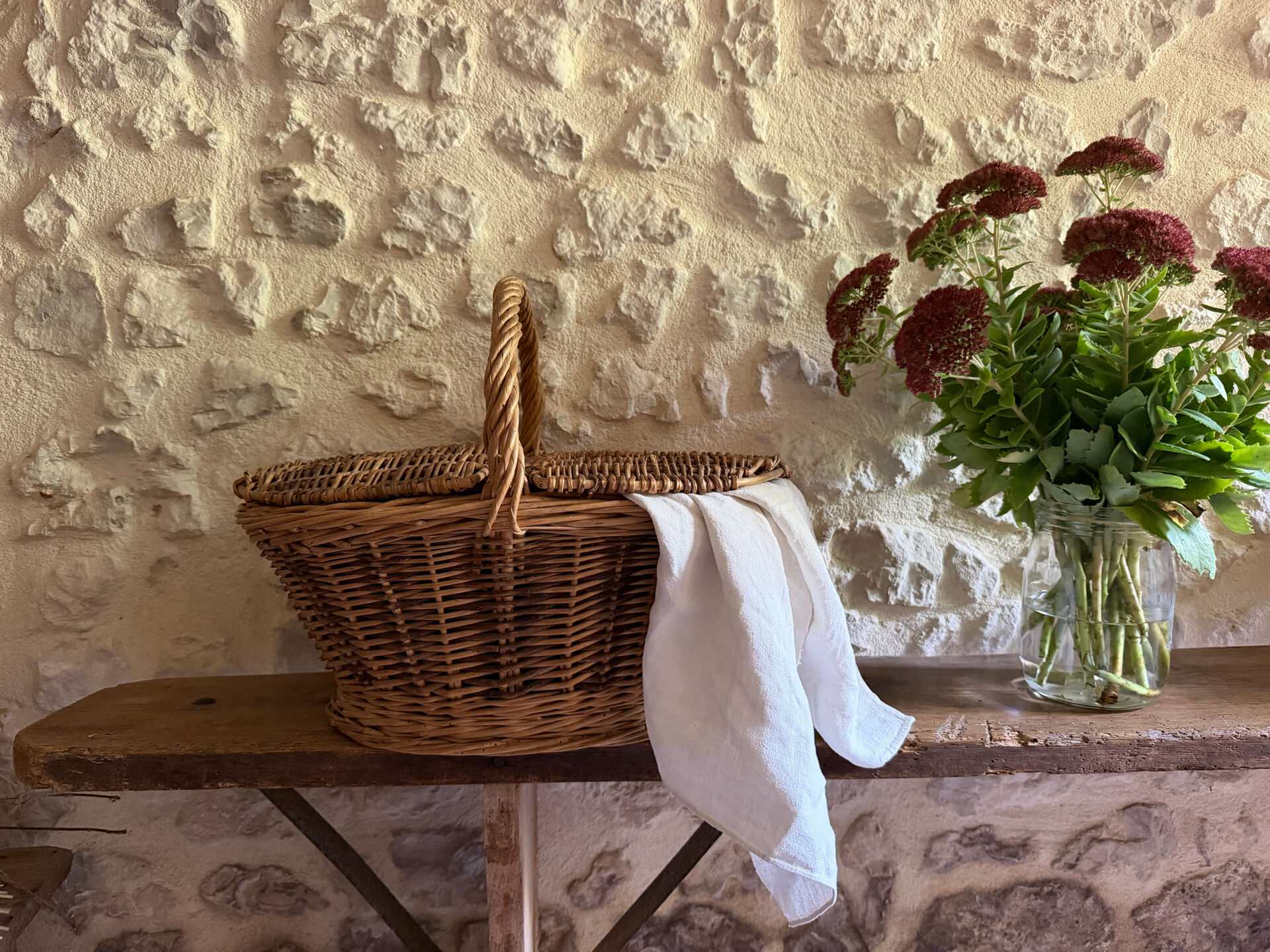 Panier en osier ancien avec couvercle