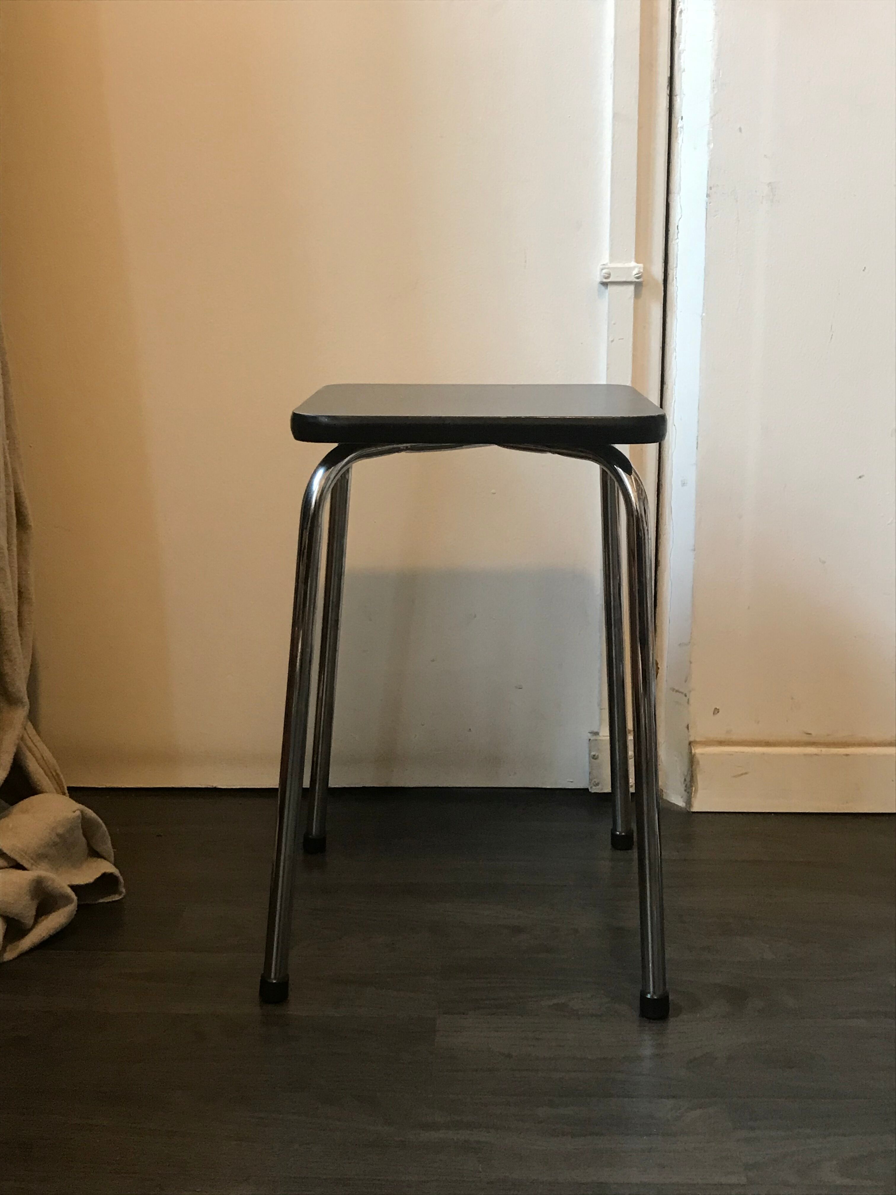Tabouret formica gris années 70