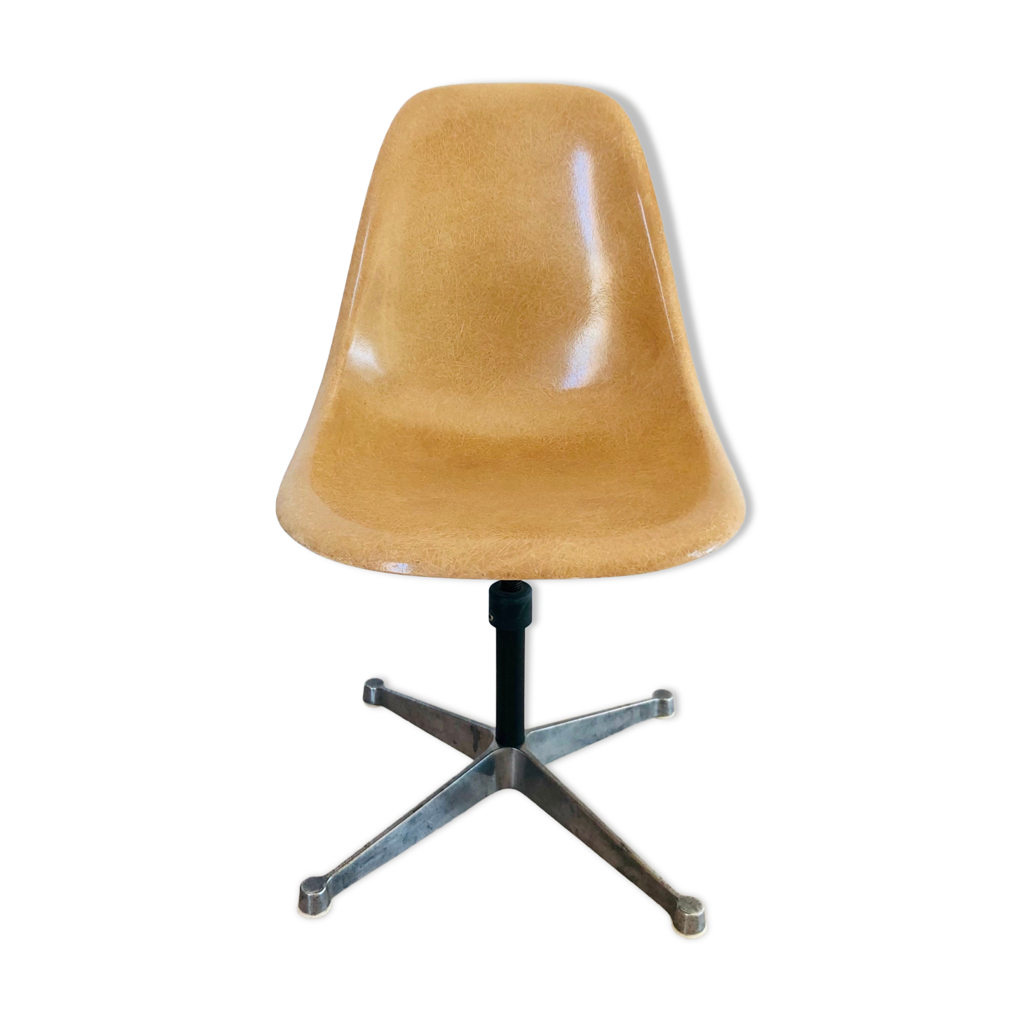 Eames office chairs for Herman Miller, 70s