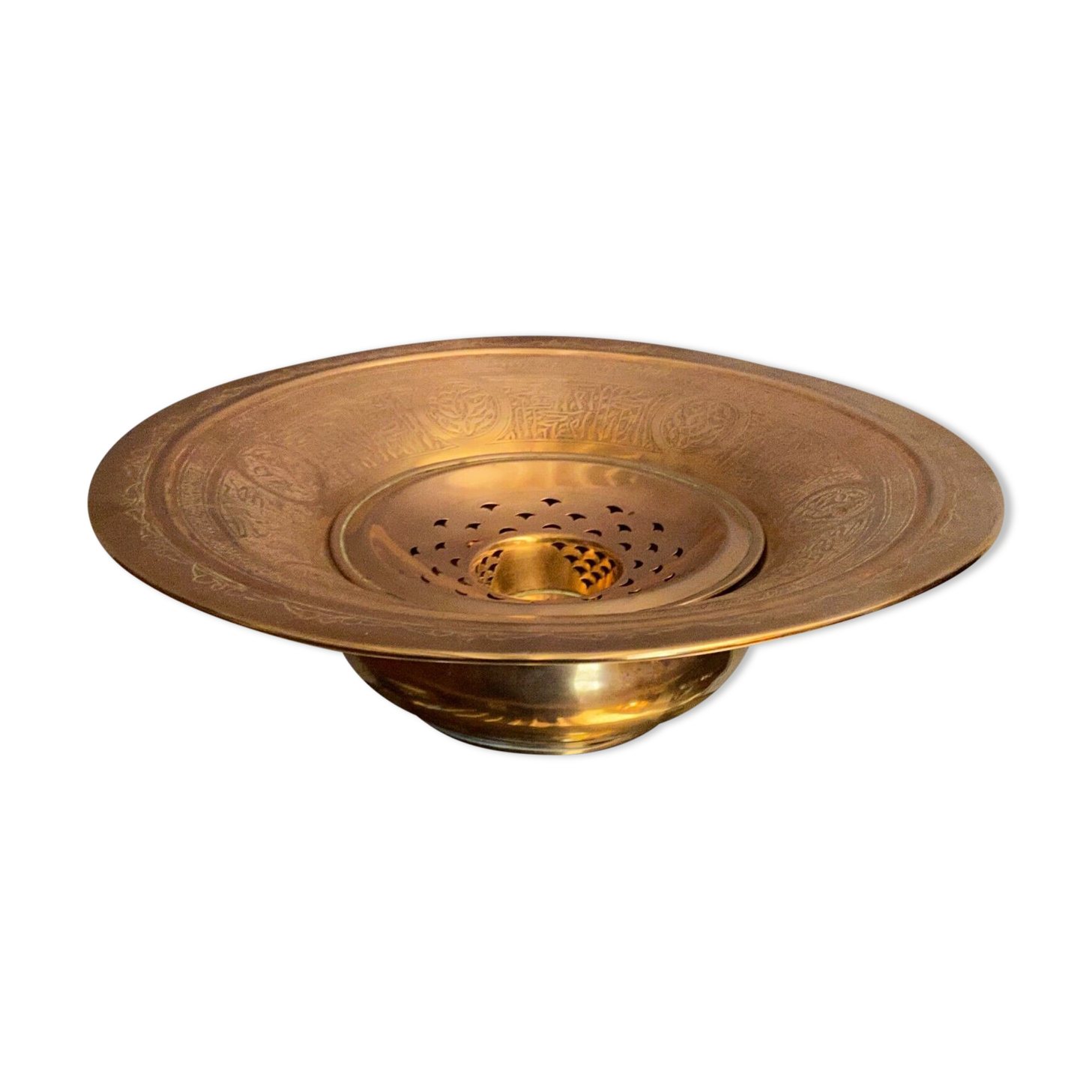 Basin brass bronze chiseled decoration art of islam middle east