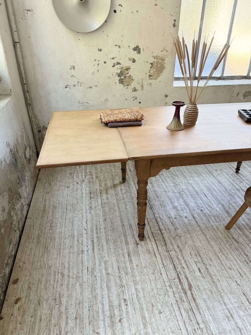 Table de ferme noyer à rallonges 150-250cm