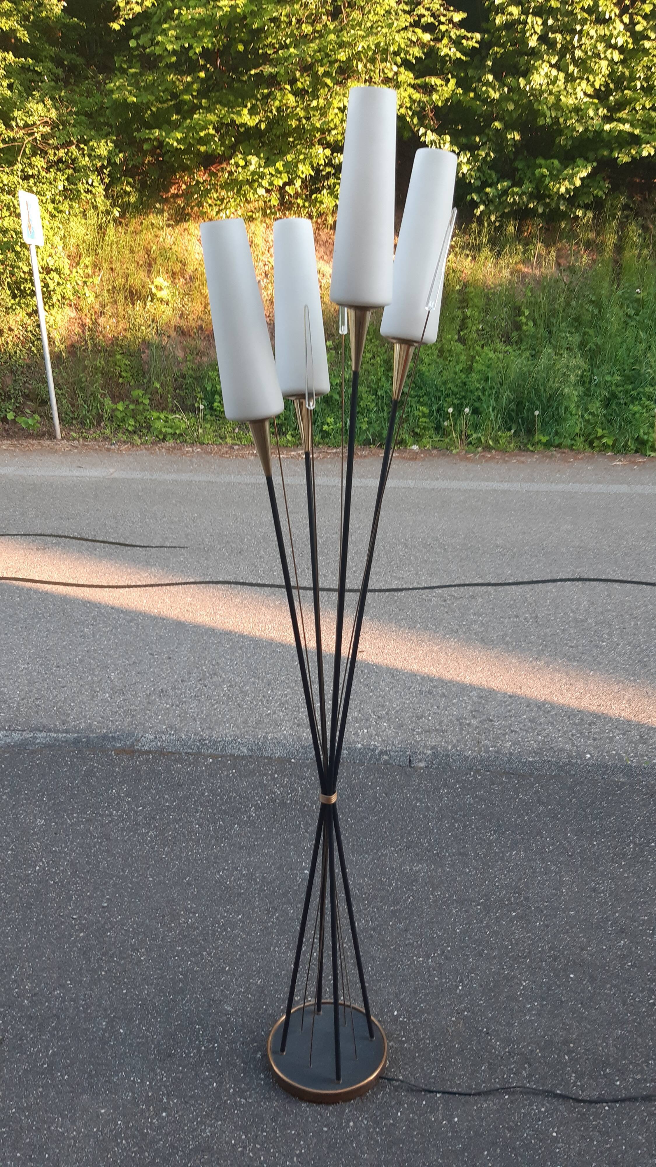 Reed floor lamp for Lunel house