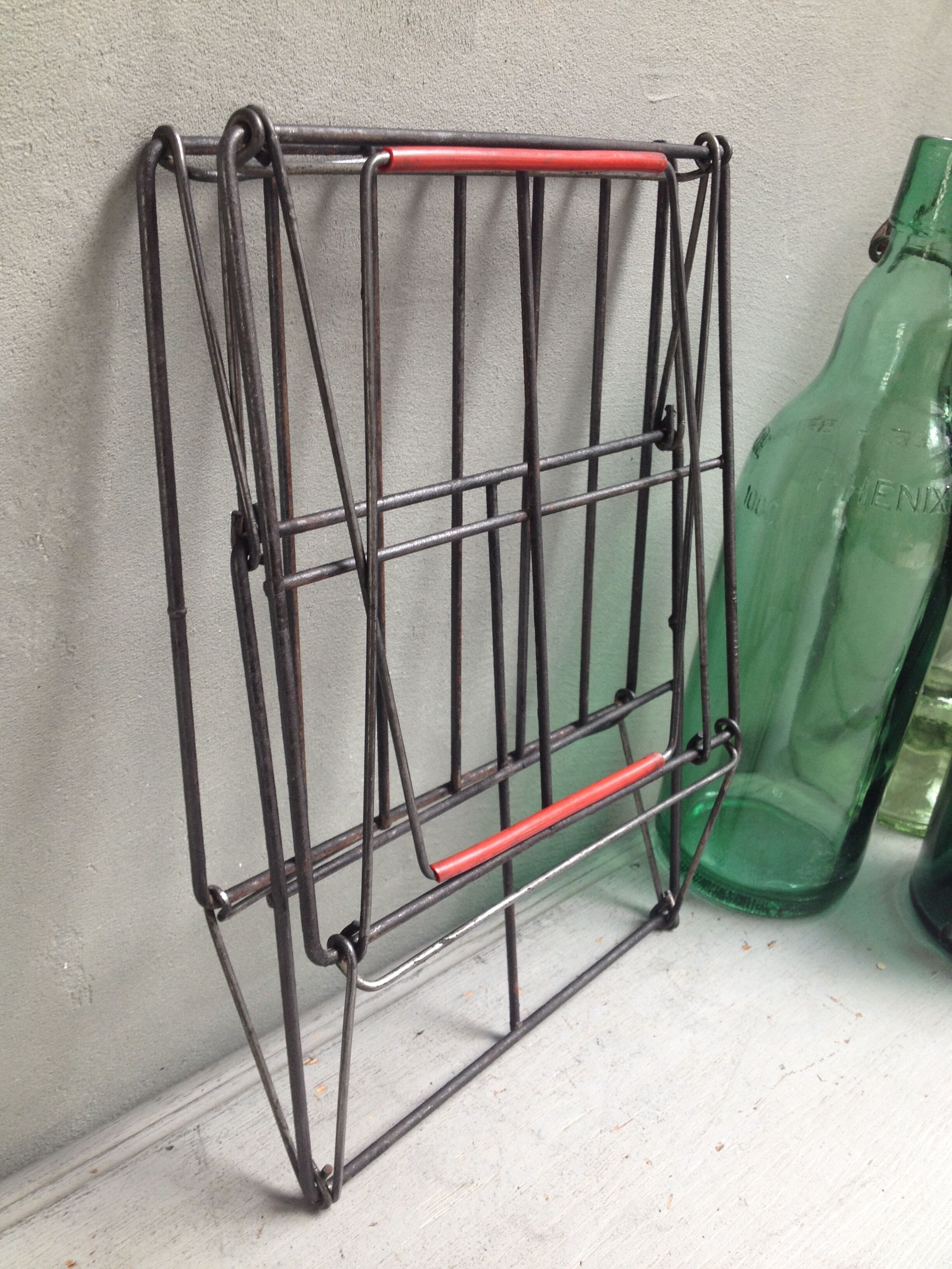 Bottle rack folding vintage