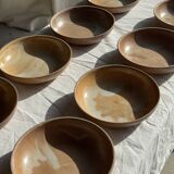 11 assiettes creuses artisanales vintage en grès mat