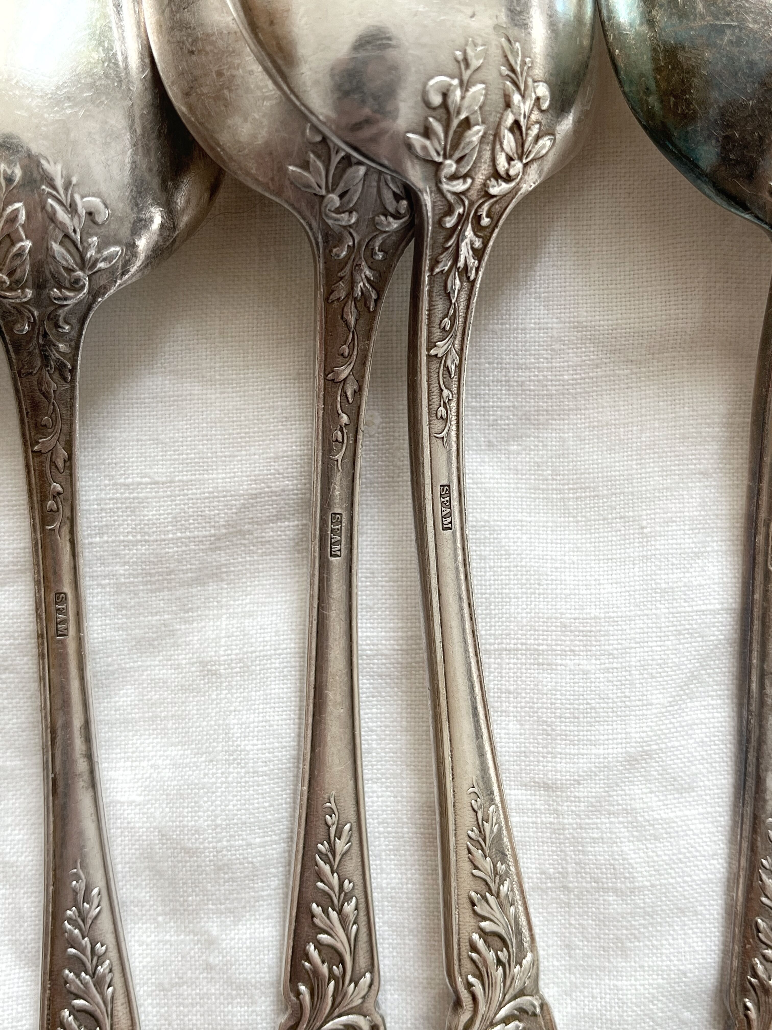 8 silver-plated metal soup spoons SFAM with acanthus and monogram decoration