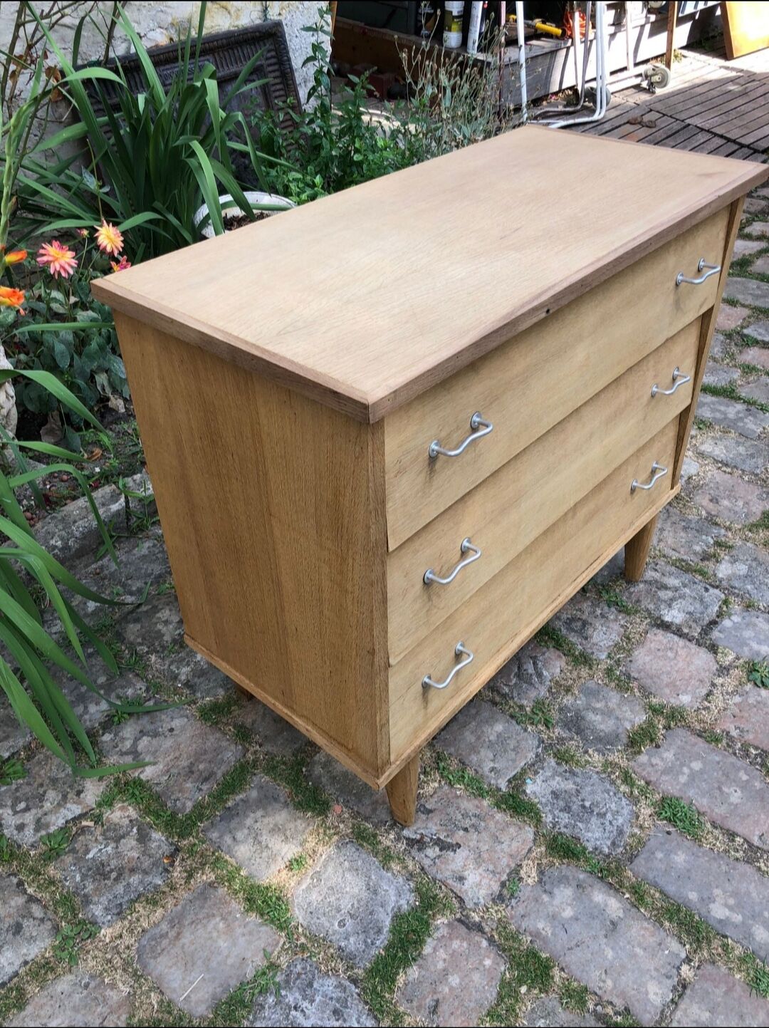 Vintage oak chest of drawers