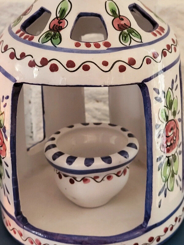 Ceramic candle holder