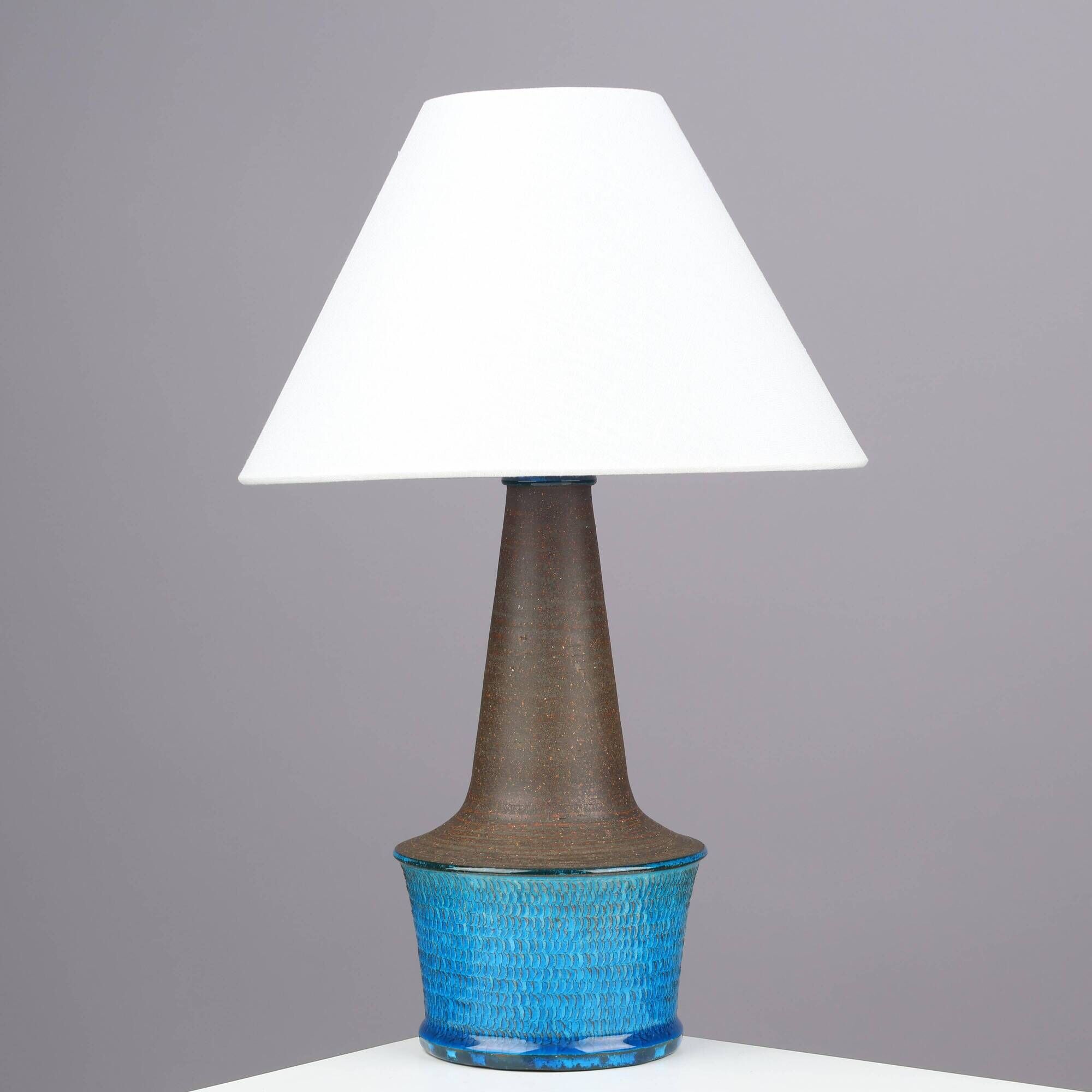 Nils Kahler table lamp in ceramic by Herman A. Kähler, Denmark, 1960 signed