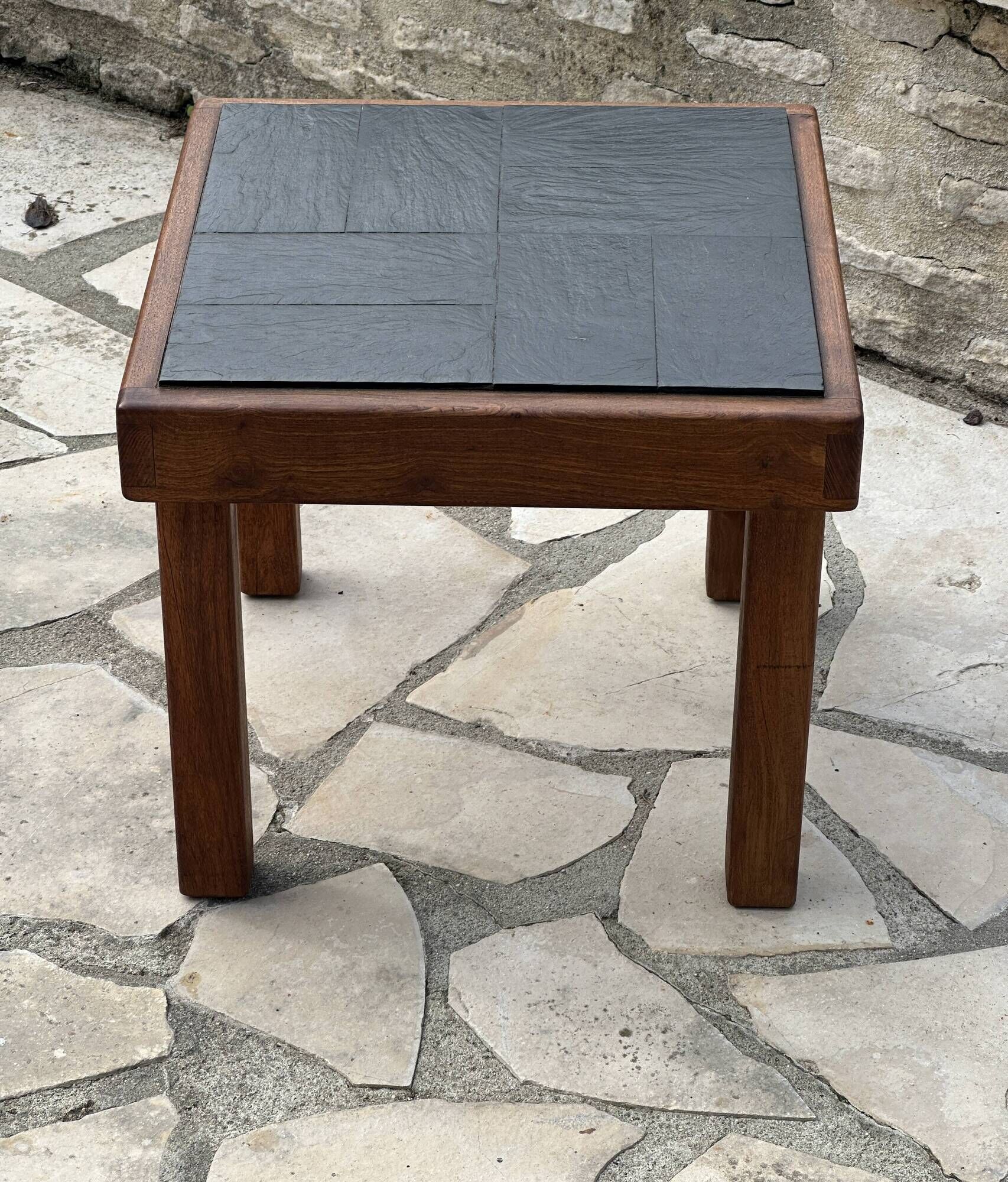 Vintage coffee table house regain