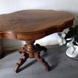 Violin table