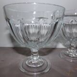 6 ice cream or dessert cups on foot