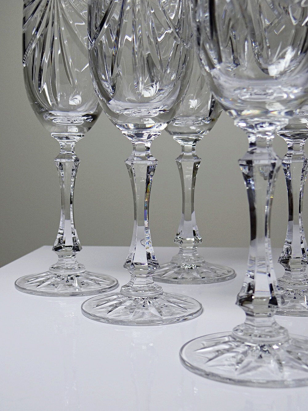 Set de 6 flûtes à champagne en cristal de Lorraine taillé main