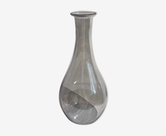 Vase en verre moderne