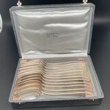 Silver metal cutlery