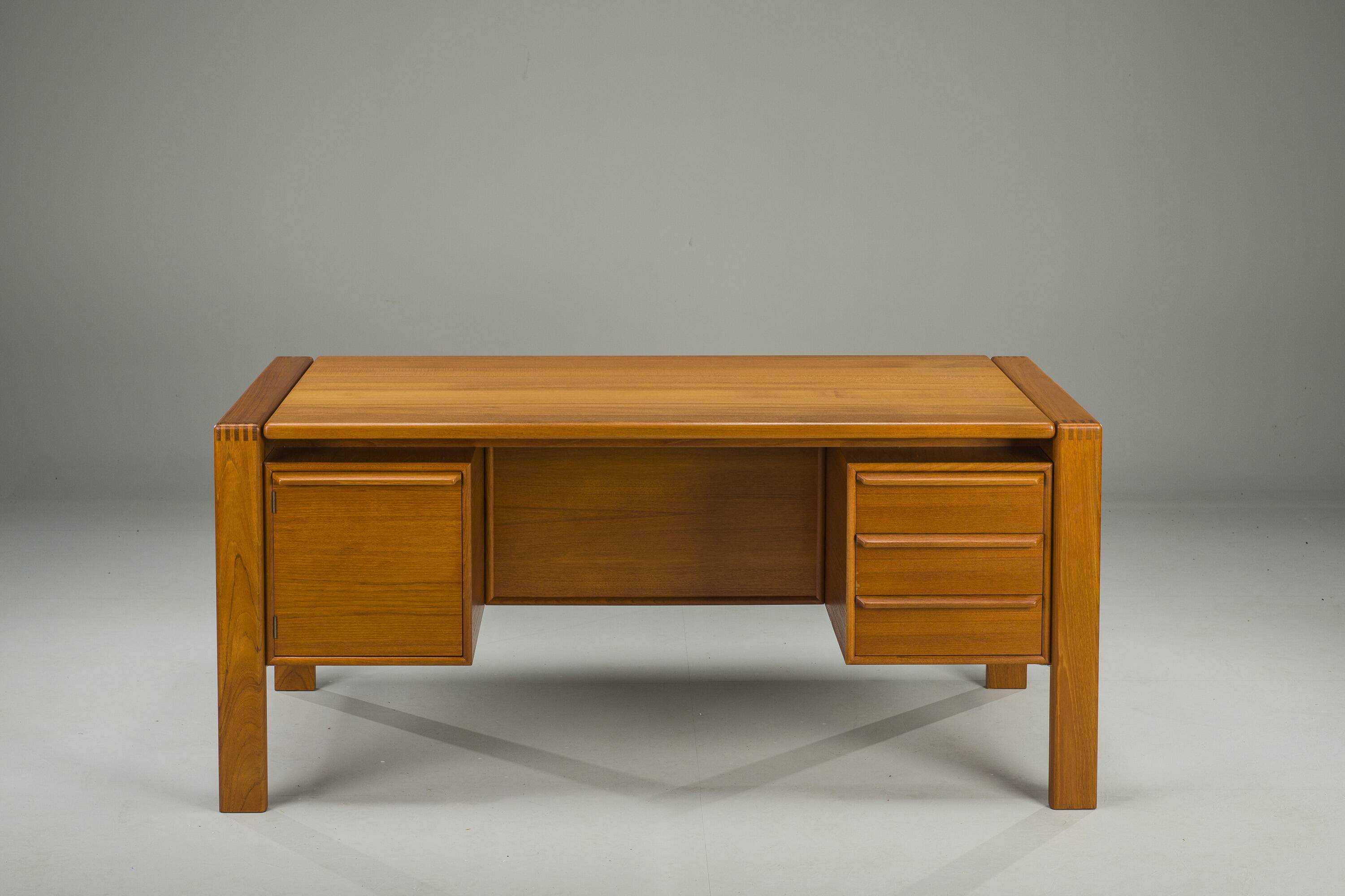 Mid-Century Teak Freestanding Desk from Gv Møbler, 1960s