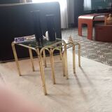 Nesting table
