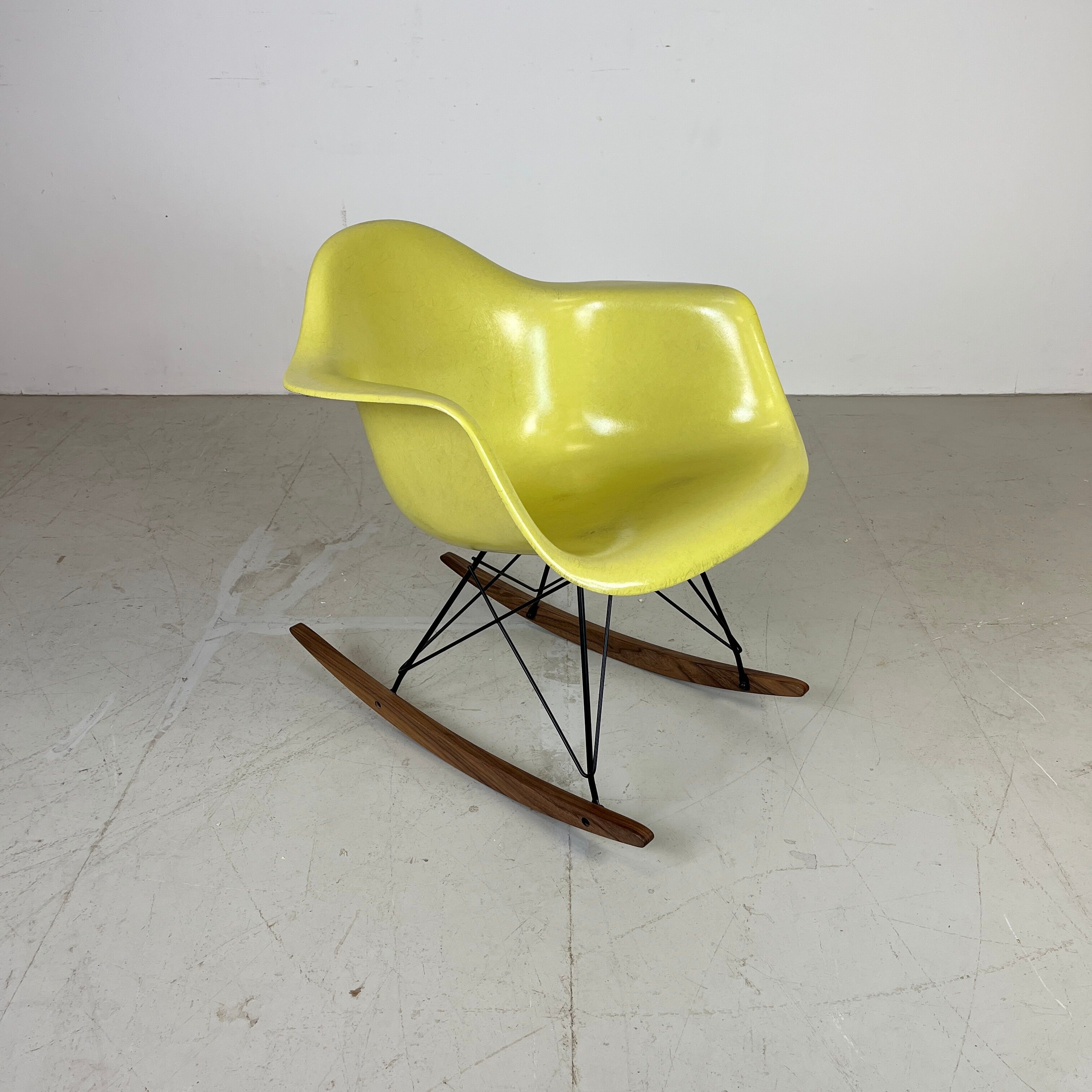 Rocking-chair RAR by Charles & Ray Eames for Herman Miller