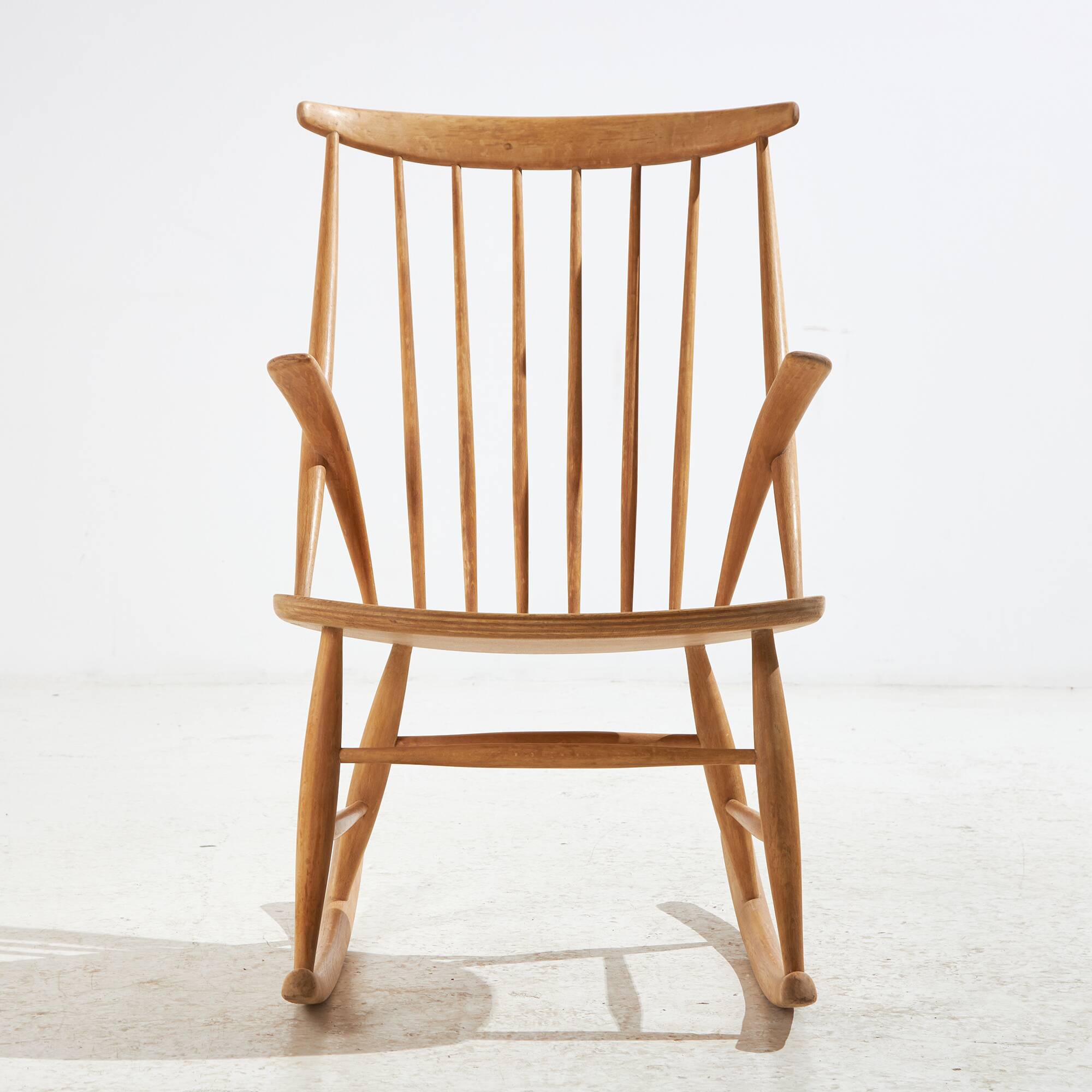 Iw3 beech rocking chair by illum wikkelsø for niels eilersen (mk10413)