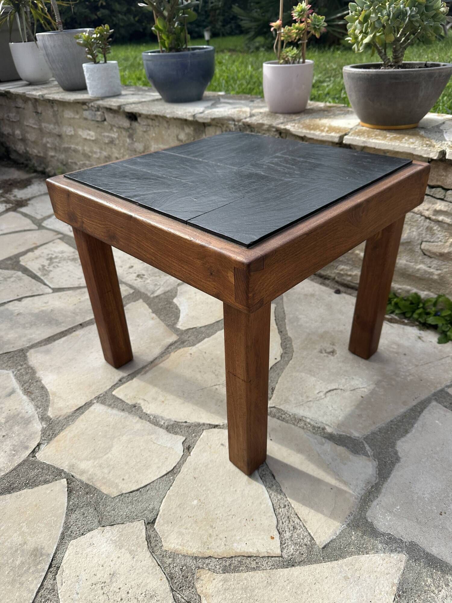Vintage coffee table house regain