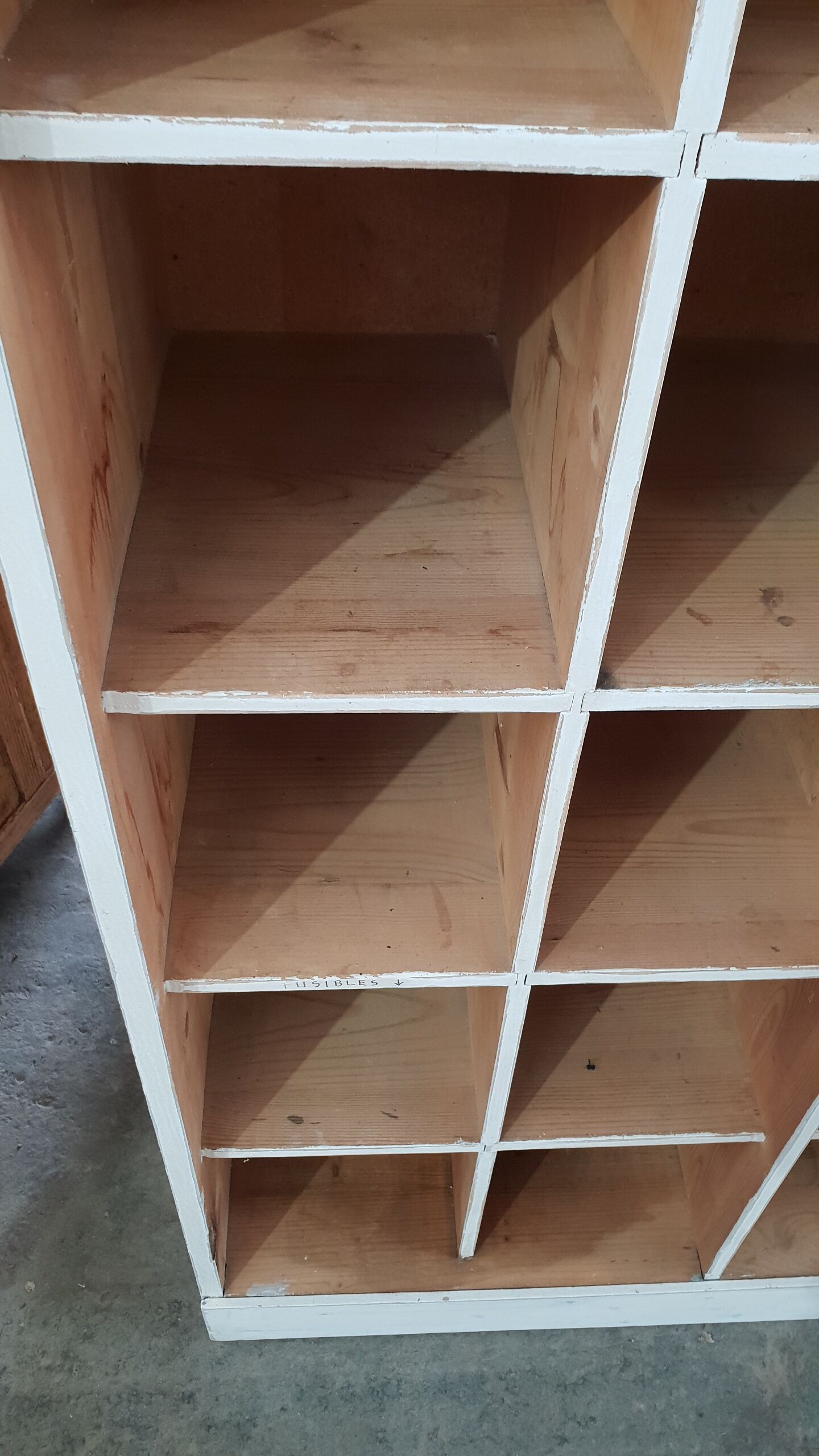 Trade furniture with lockers