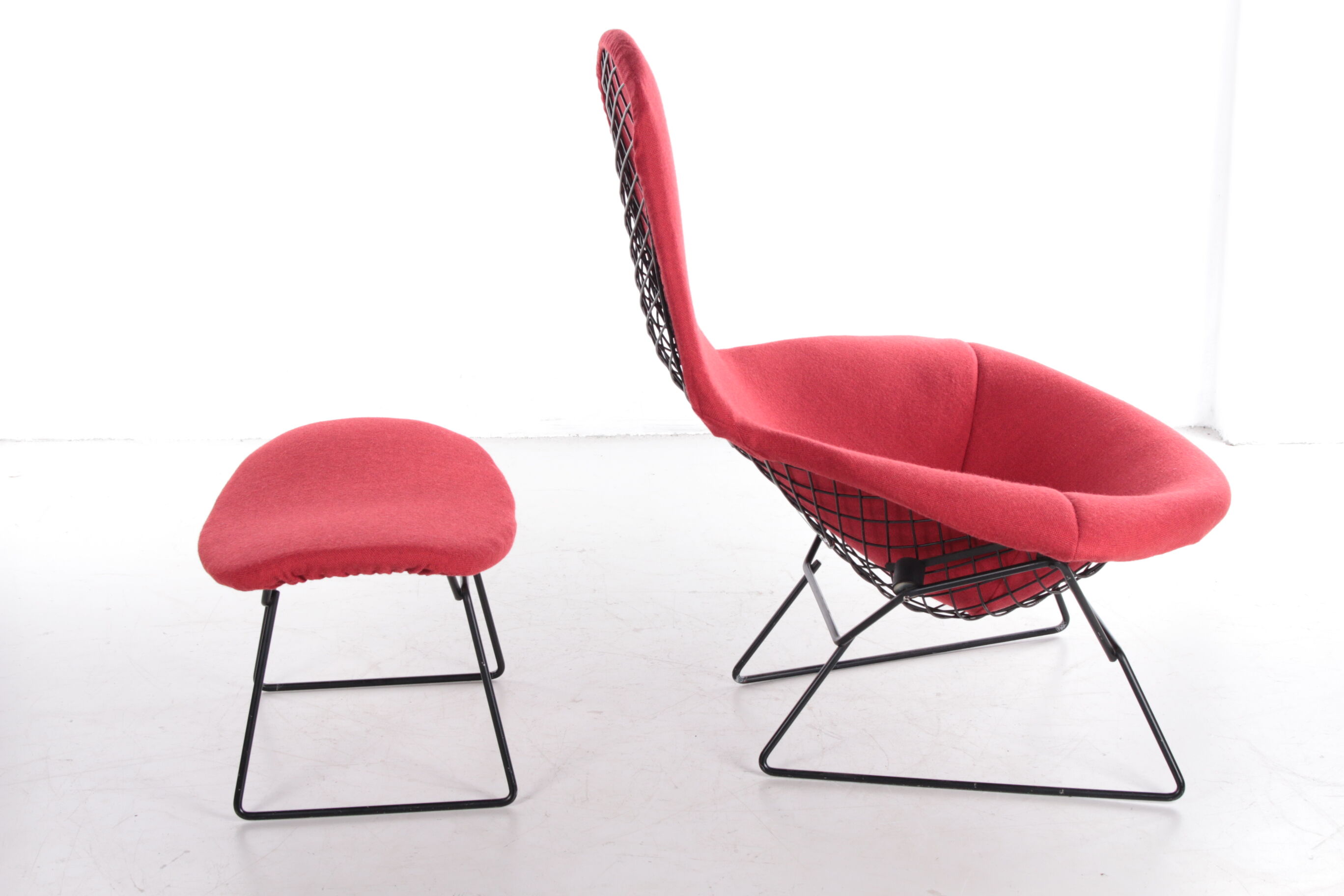 Design Harry bertoia for Knoll, Model Bird Armchair with Ottoman, 1980s