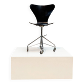 Chaise de bureau Early 3217 par Arne Jacobsen
