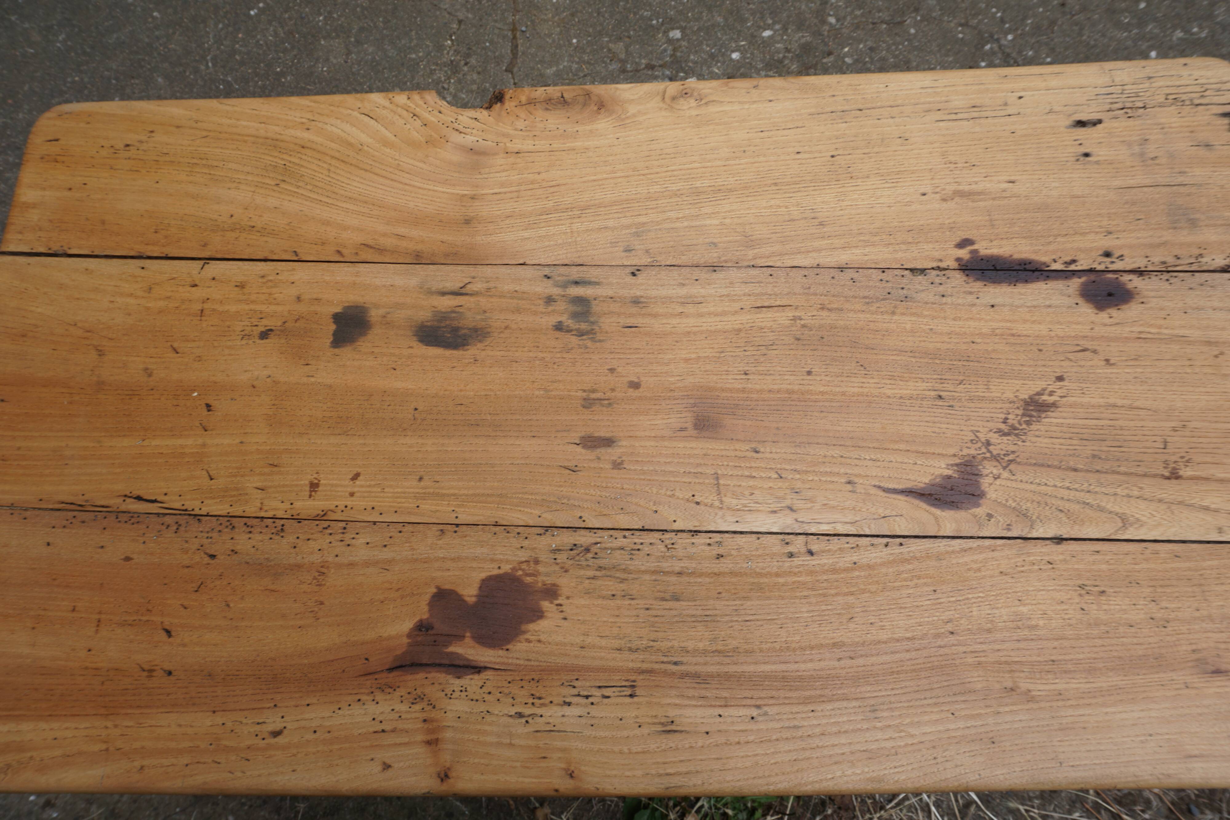 Table basse de ferme ancienne