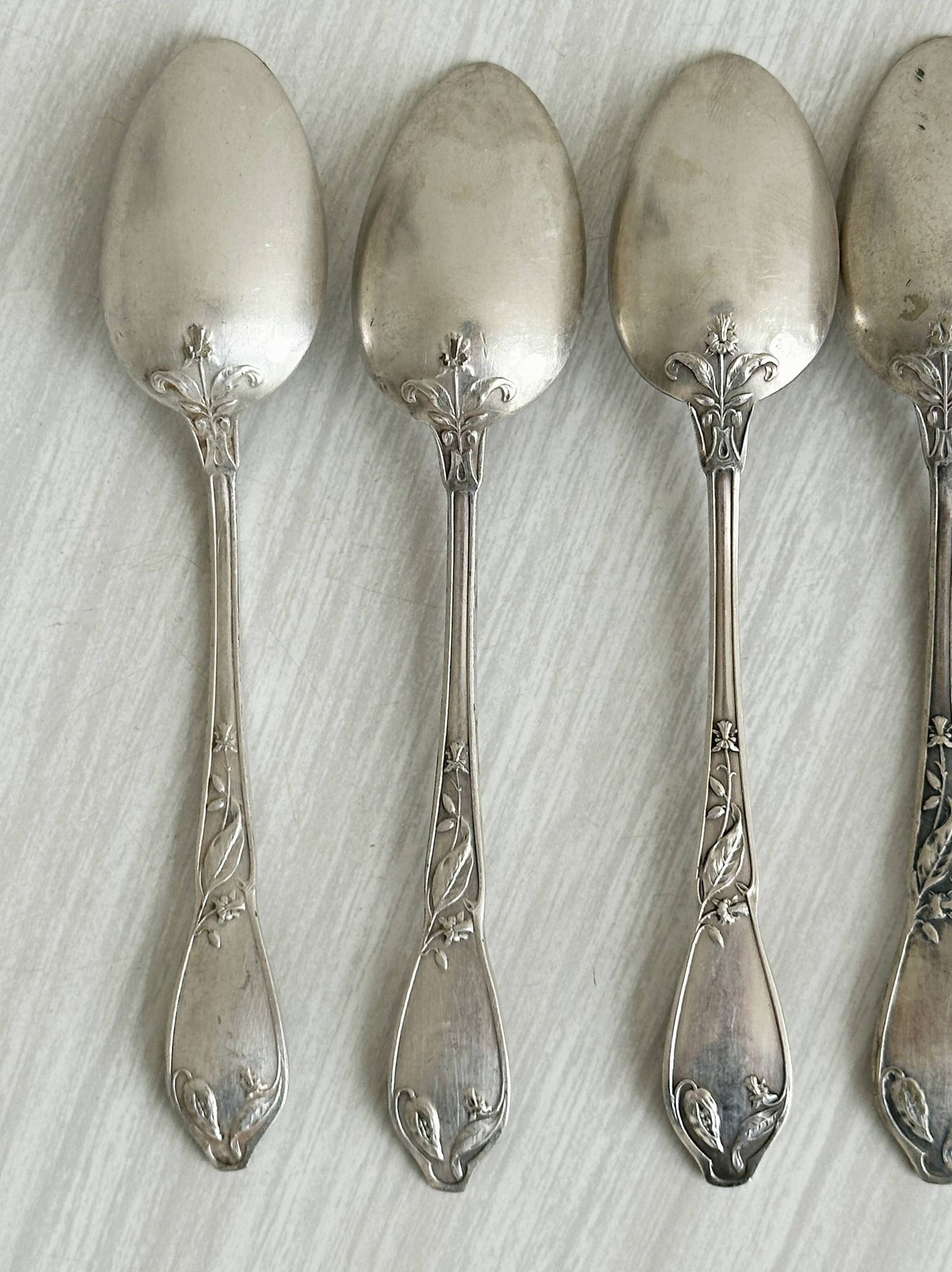 Lot de 6 petites cuillères en métal