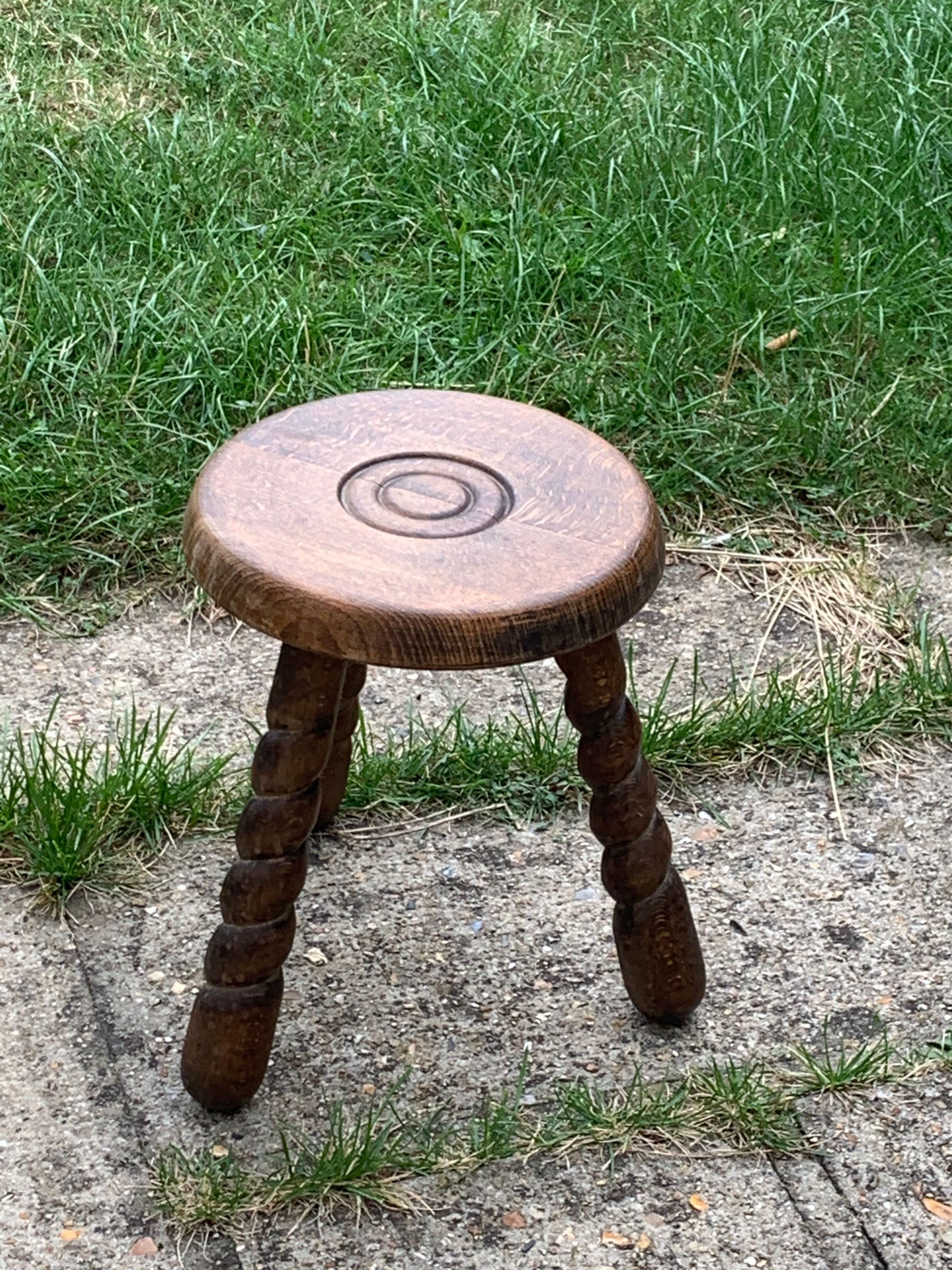 Milking tabouret, old wood turns and chiseled