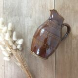 Bonny sandstone pitcher