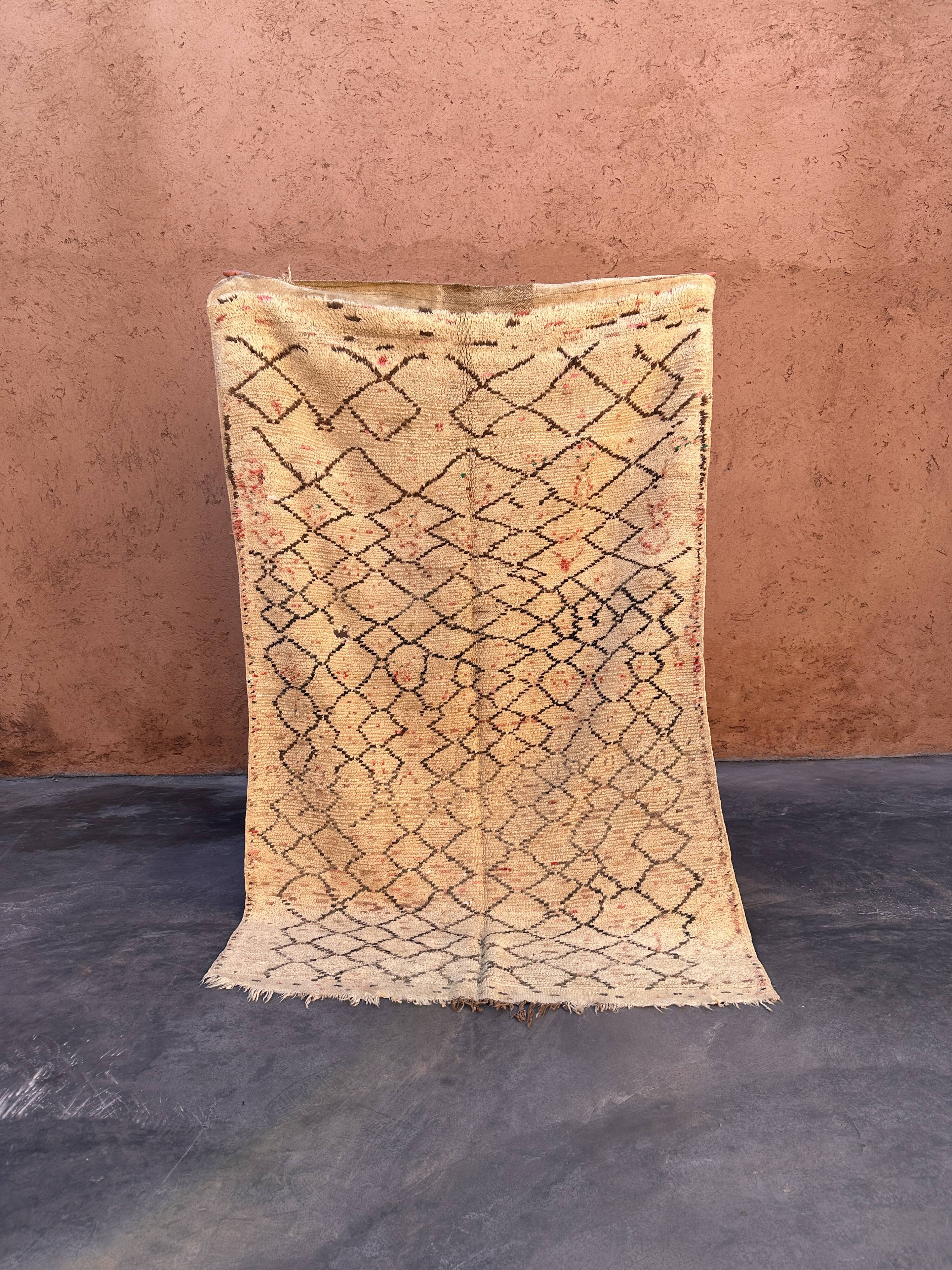 Moroccan carpet - 141 x 226 cm