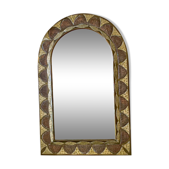 Grand miroir ancien en laiton style oriental-ethnique