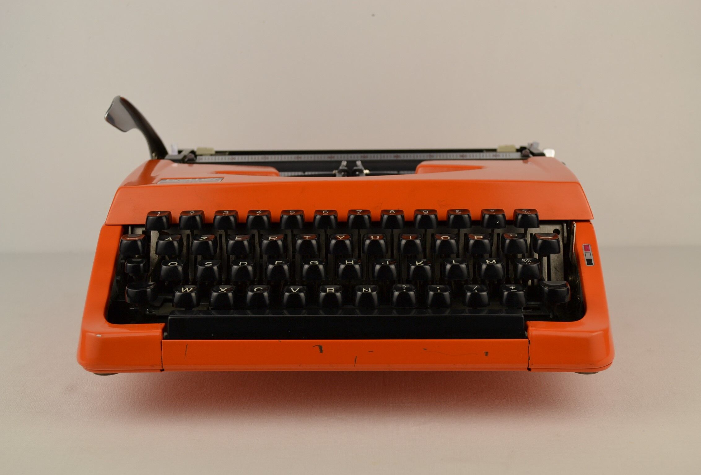 Typewriter brother 210 orange 1975