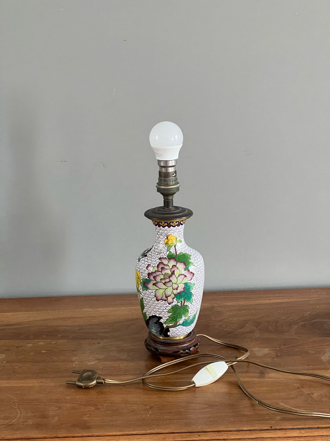 Pied de lampe ancien en émail cloisonnée