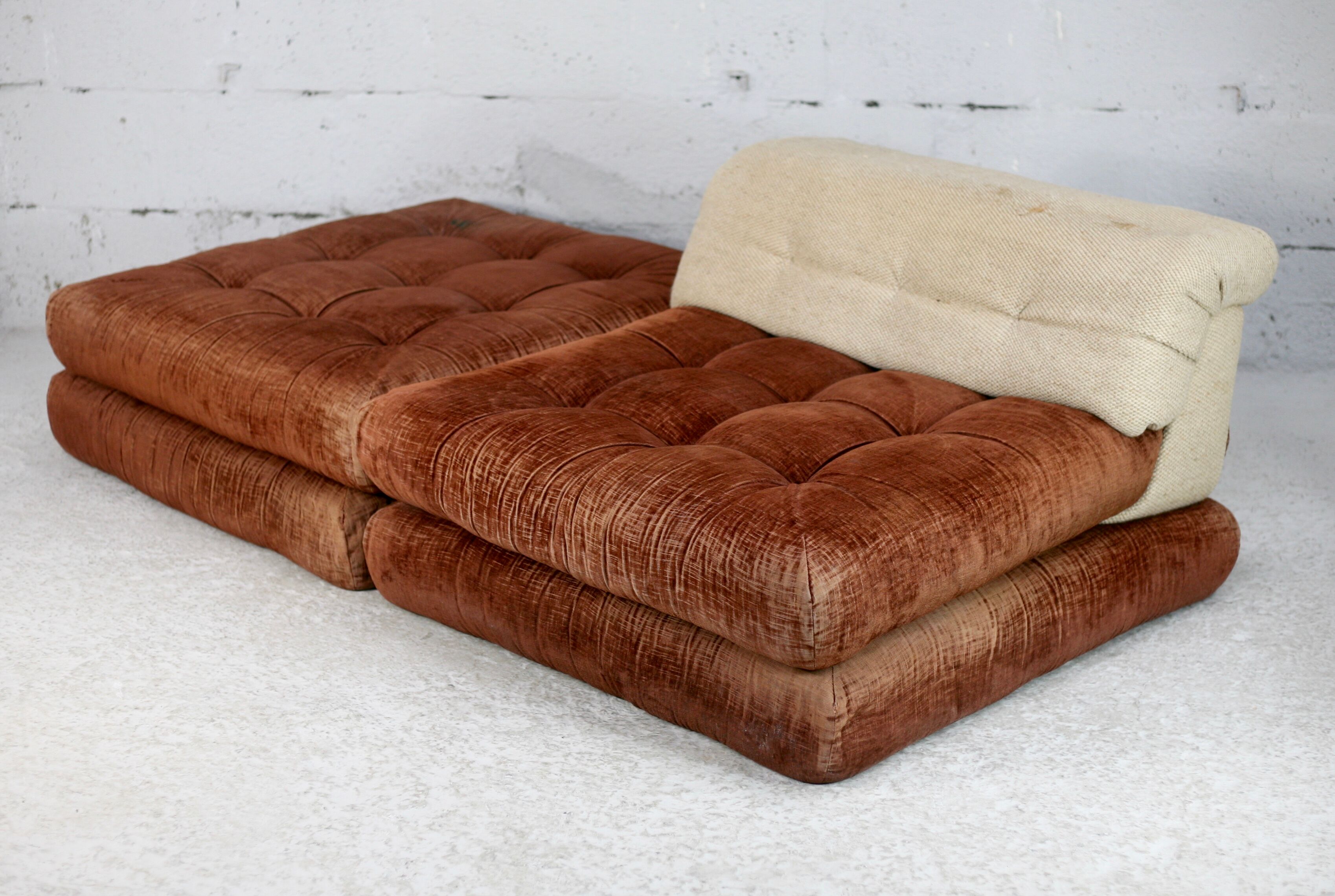 Mah Jong sofa by Hans Hopfer. Roche bobois, France, 1971
