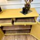 Buffet parisien vintage jaune miel