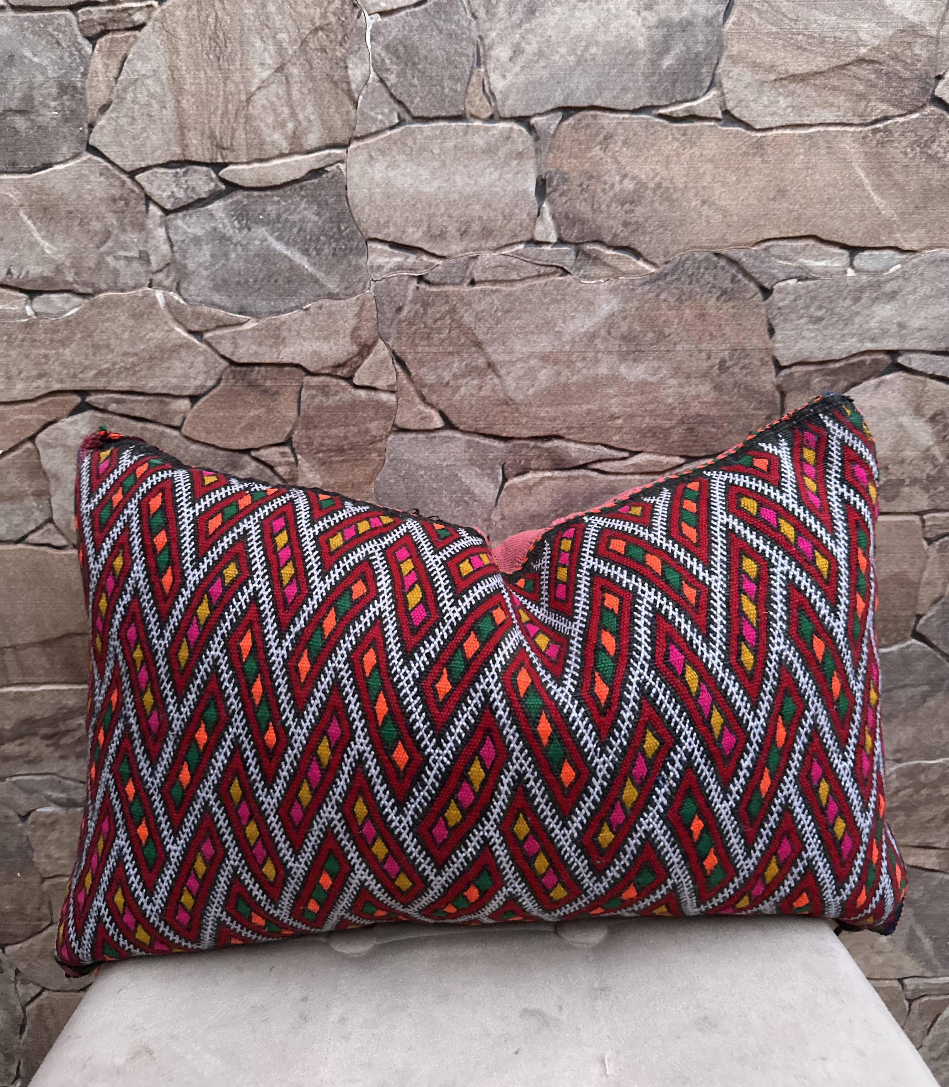 Vintage Moroccan Berber wool cushion cover