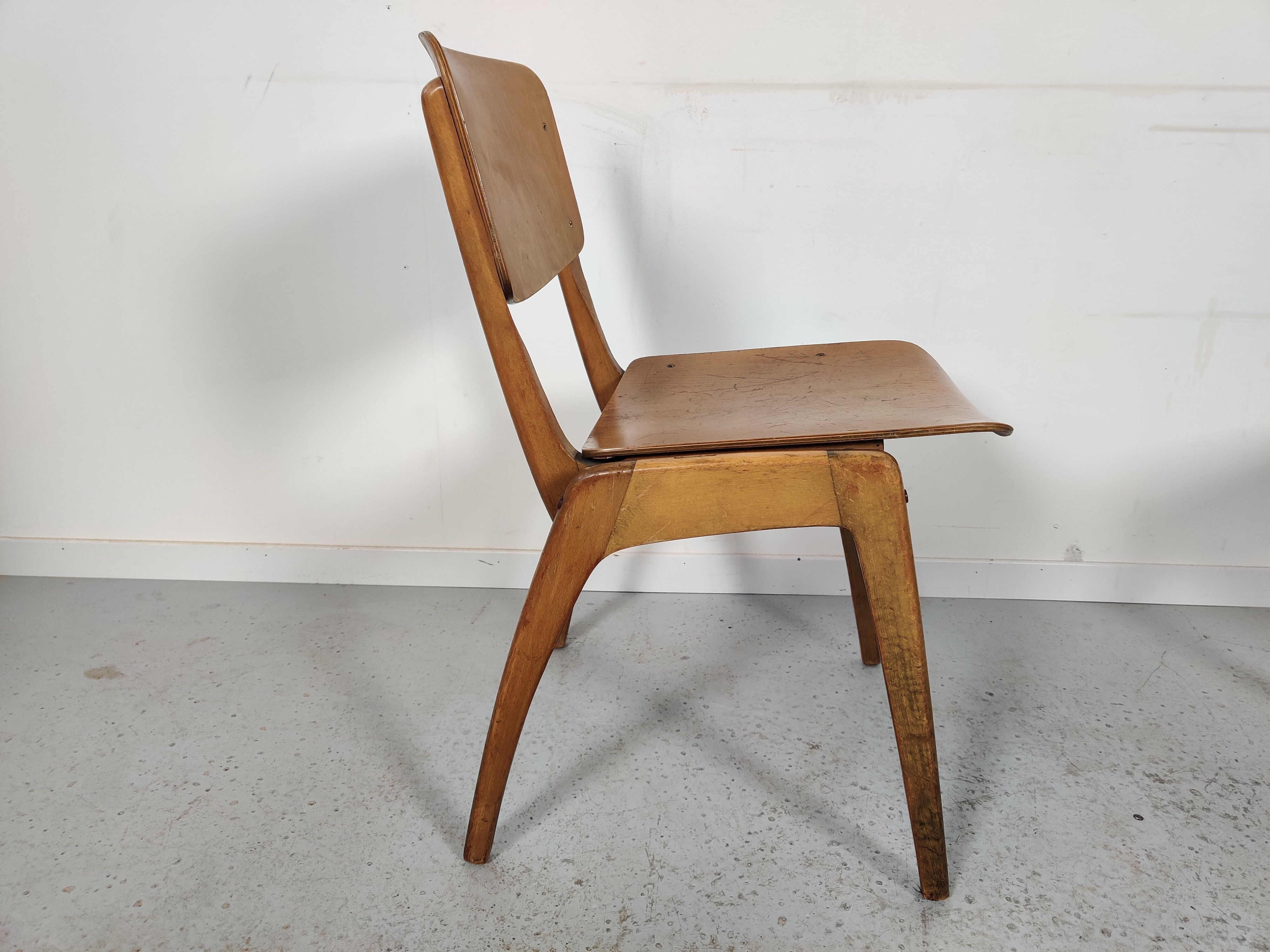 8 stackable vintage chairs 60s/70s