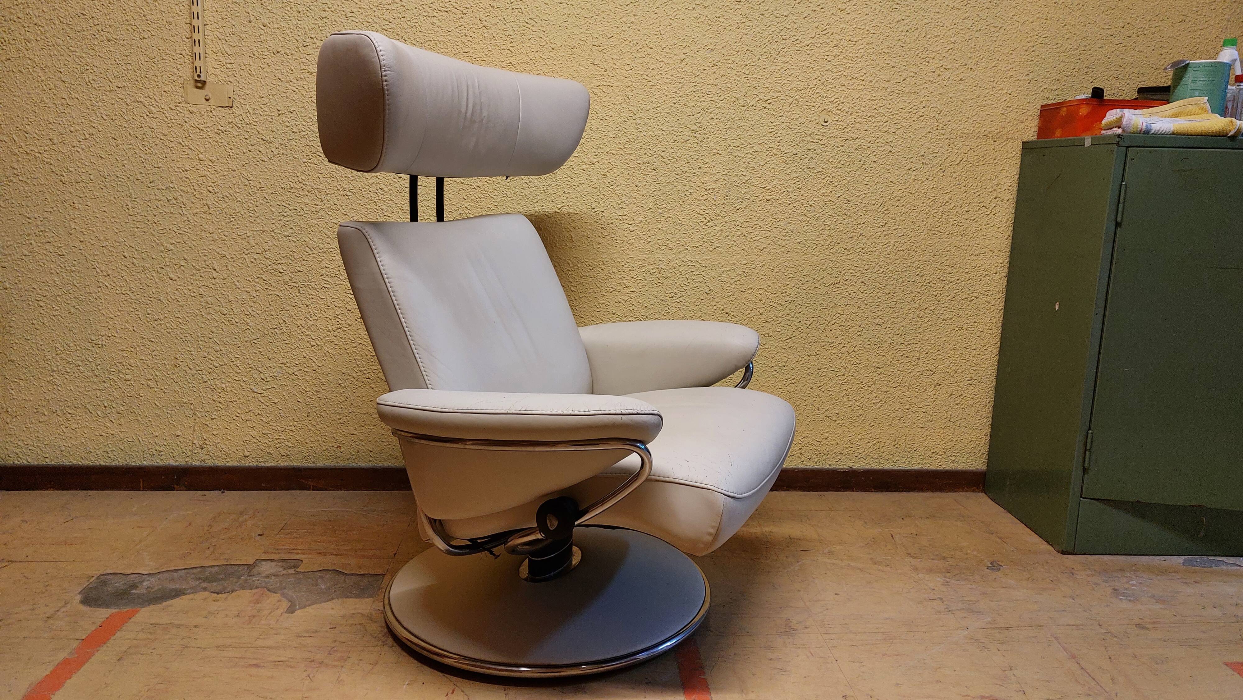 Scandinavian vintage armchair Stressless Jazz