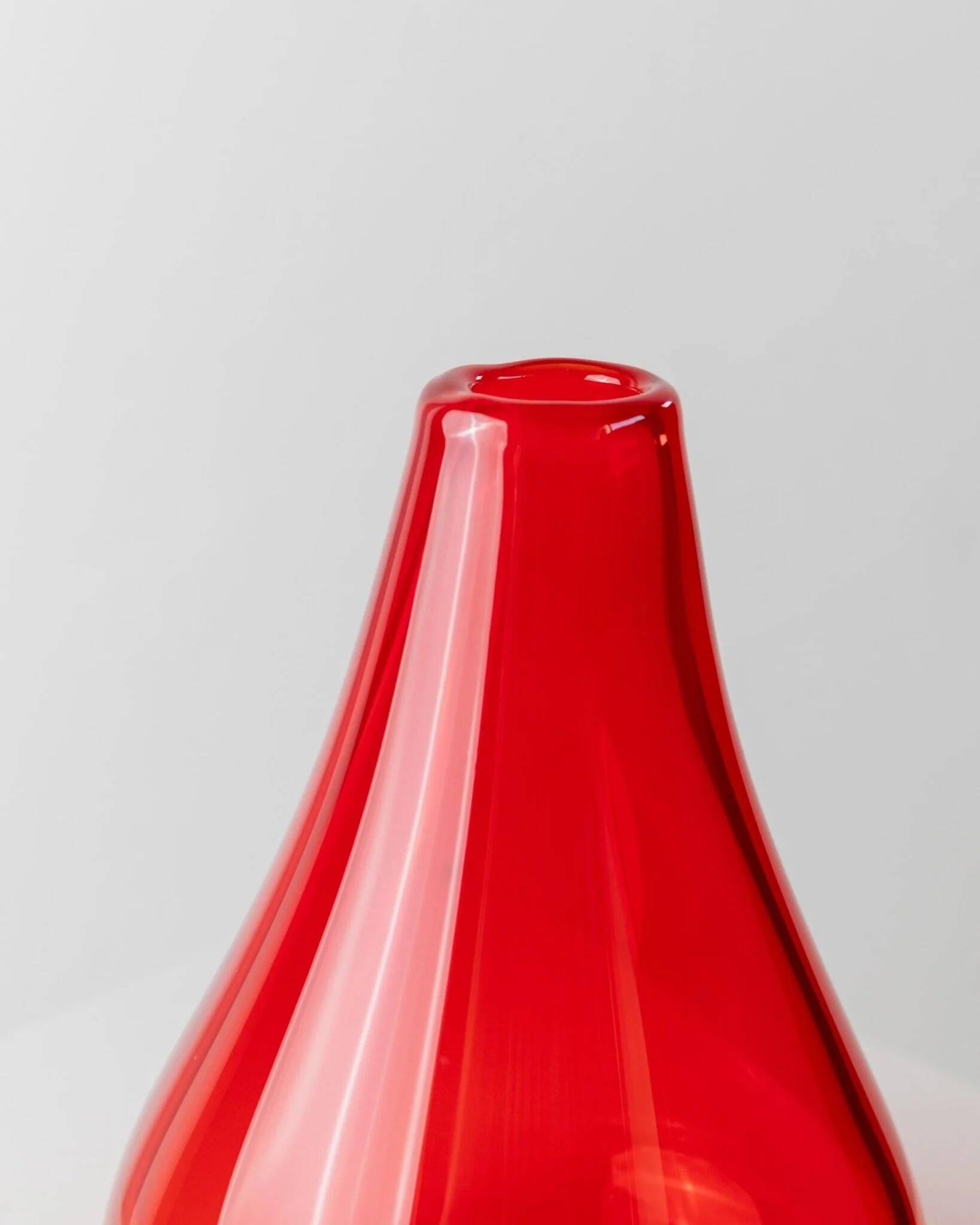 Vintage red Murano glass vase - Italy 1970s