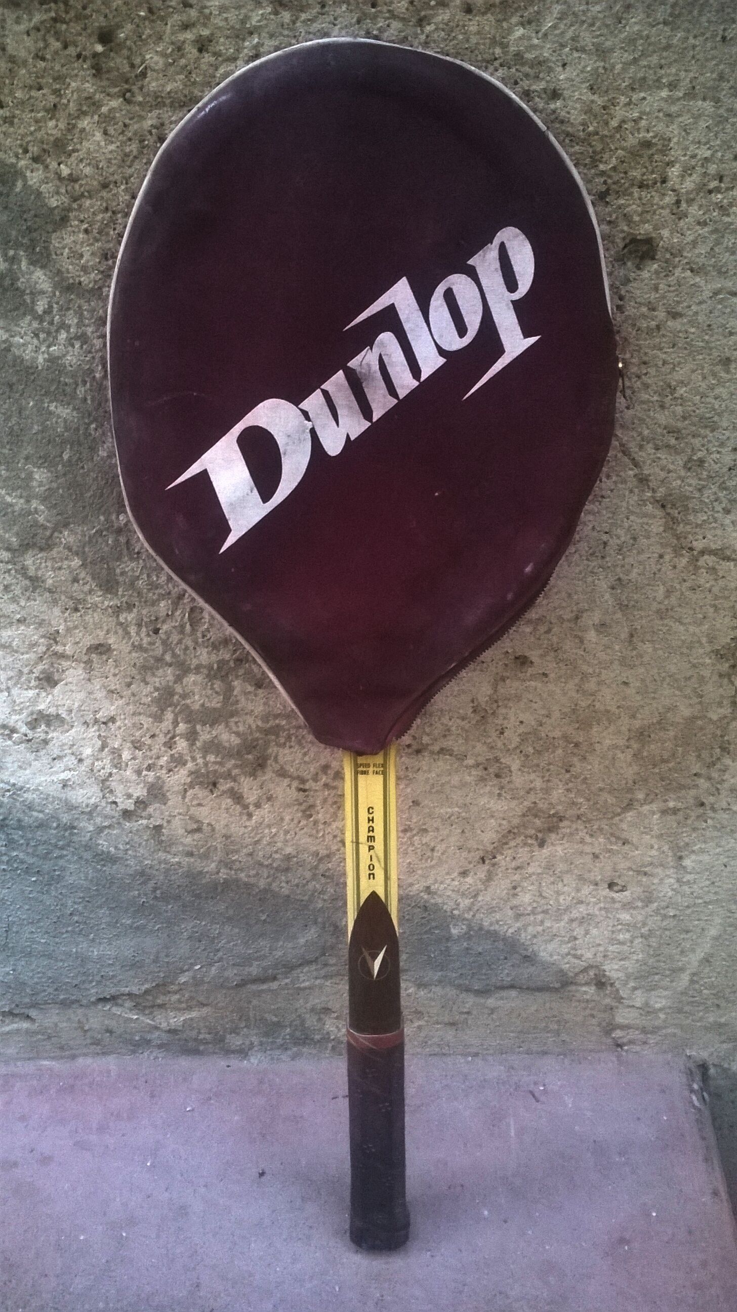 Raquette de tennis vintage