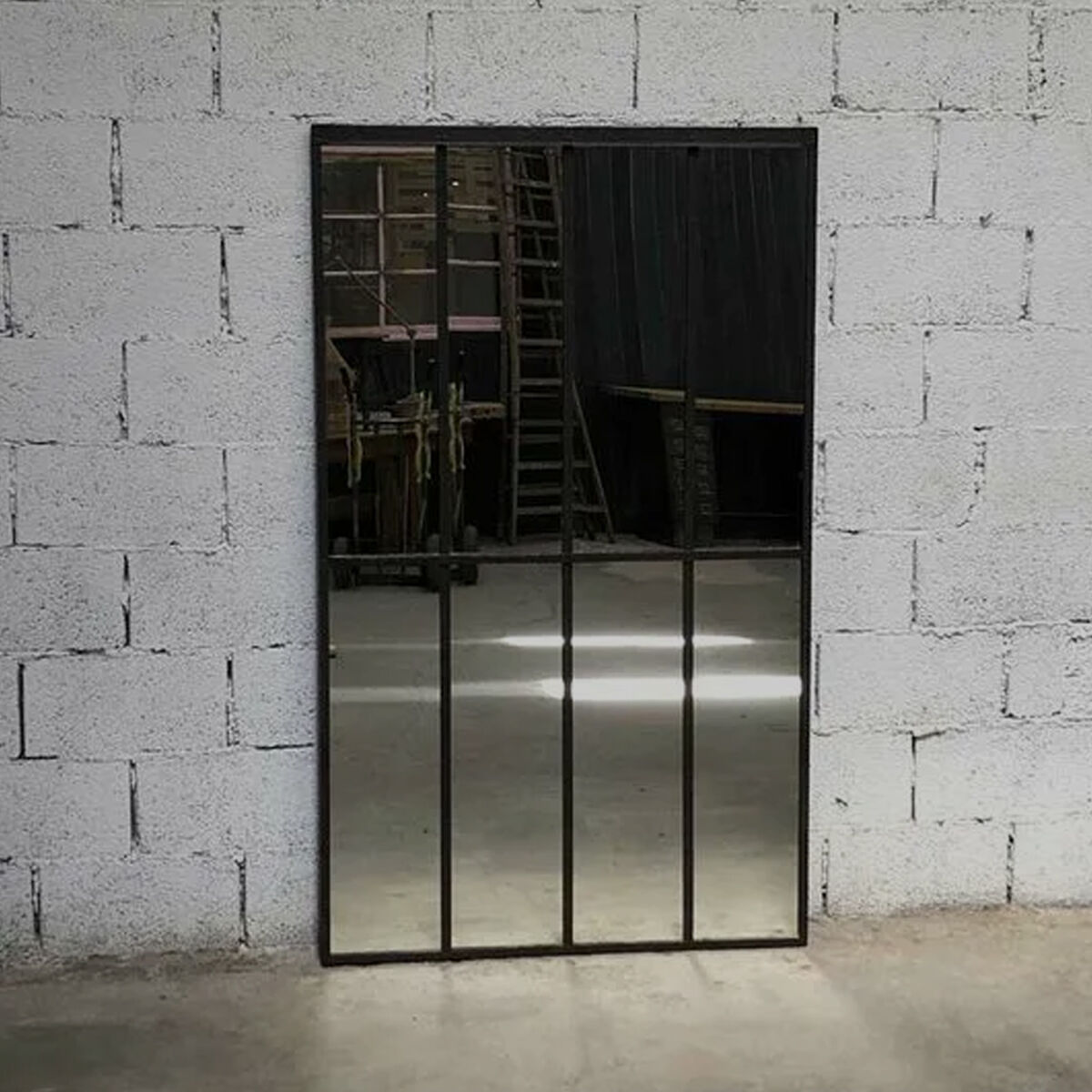 ALL OUR UNCOMMON MIRRORS FOR LESS THAN 250€