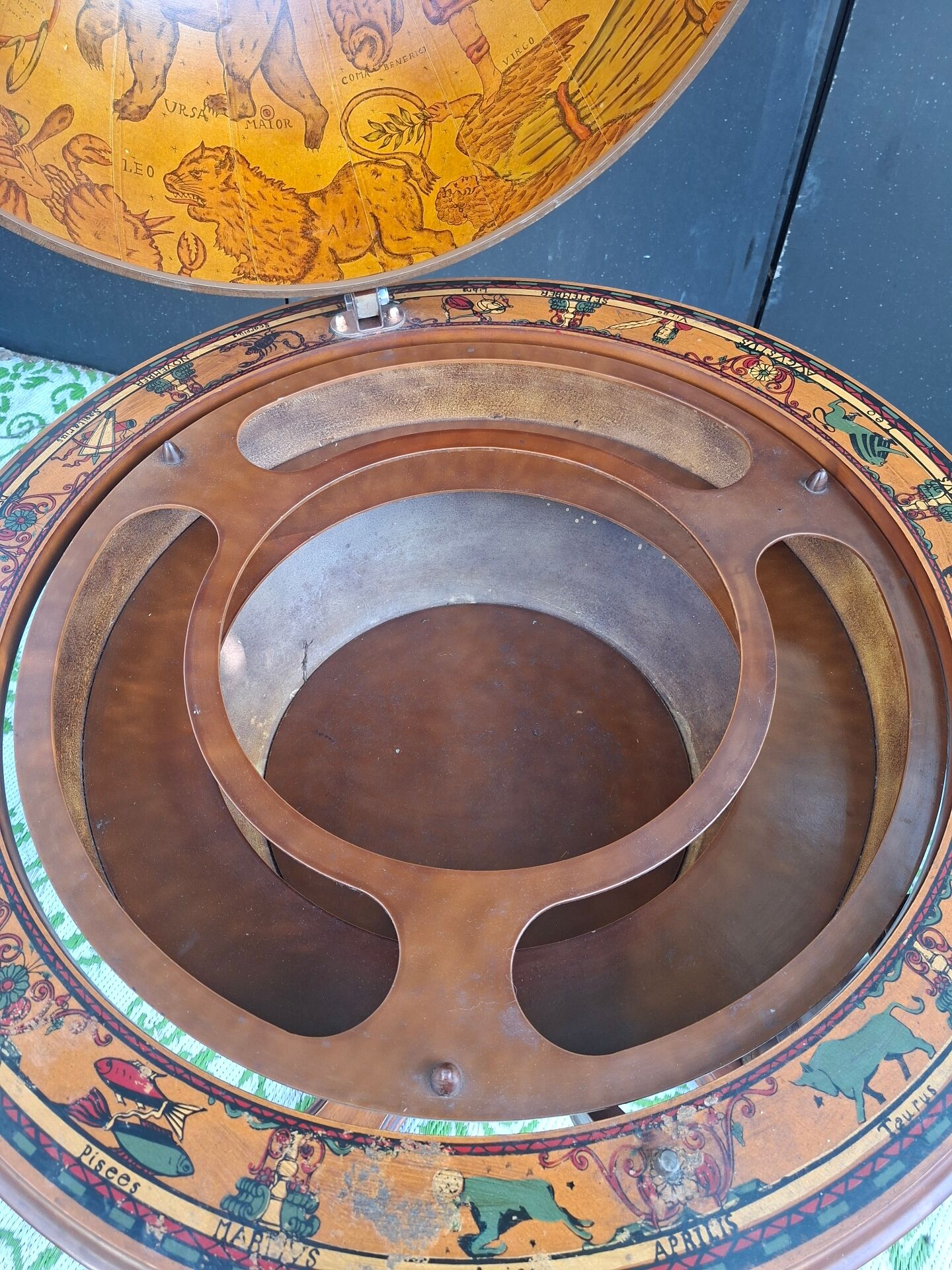 Bar world map