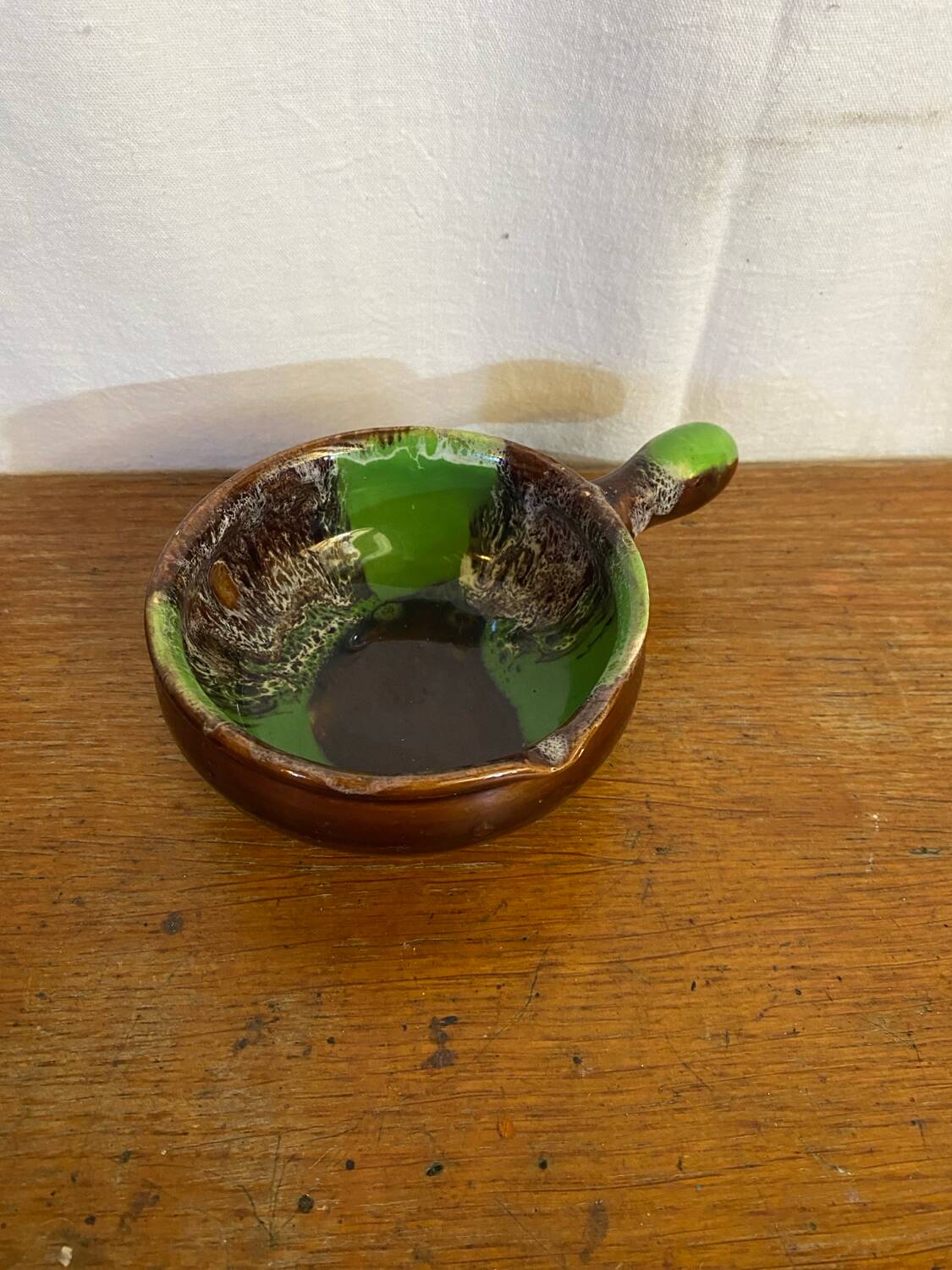 Poêlon vide poche ancien vallauris céramique verte marron caquelon vin