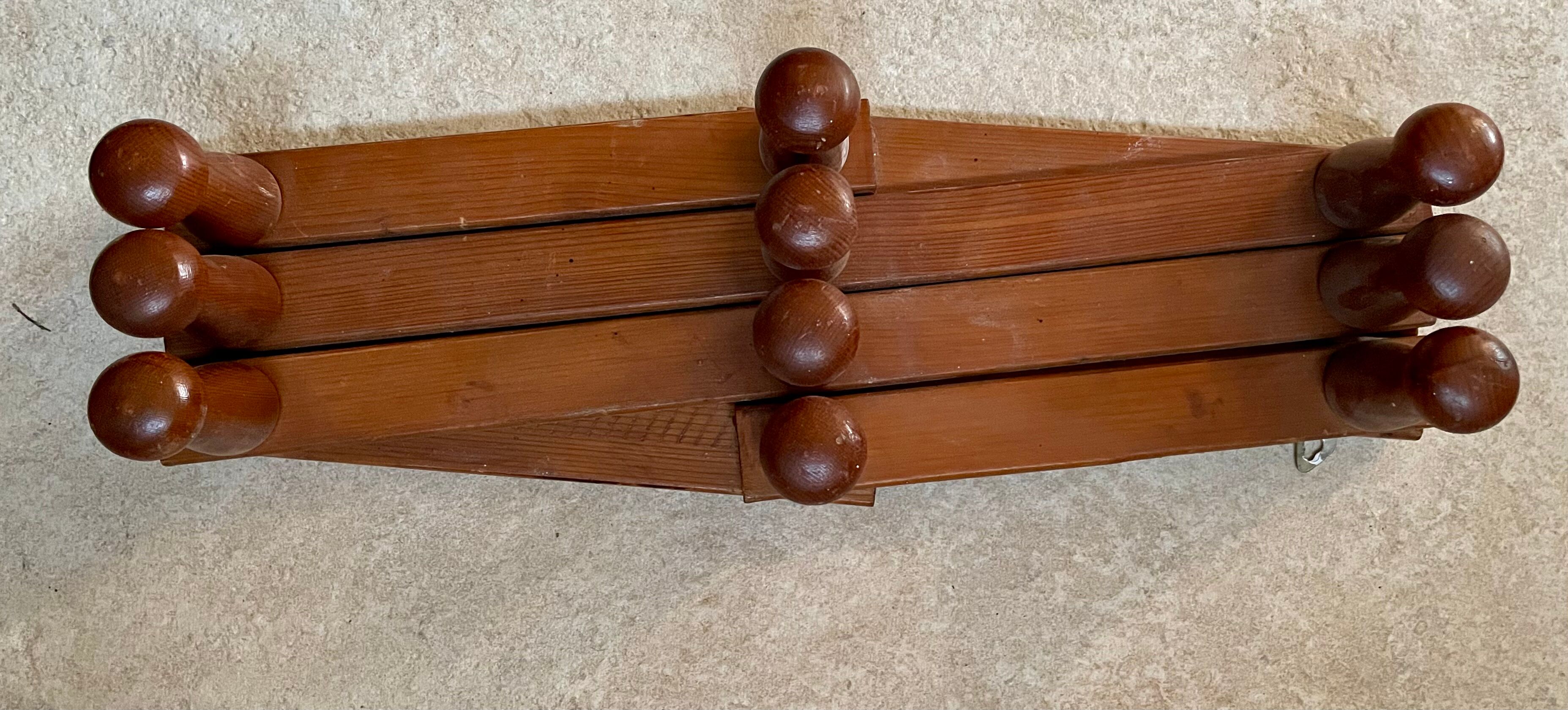 Patère extensible  en bois vintage
