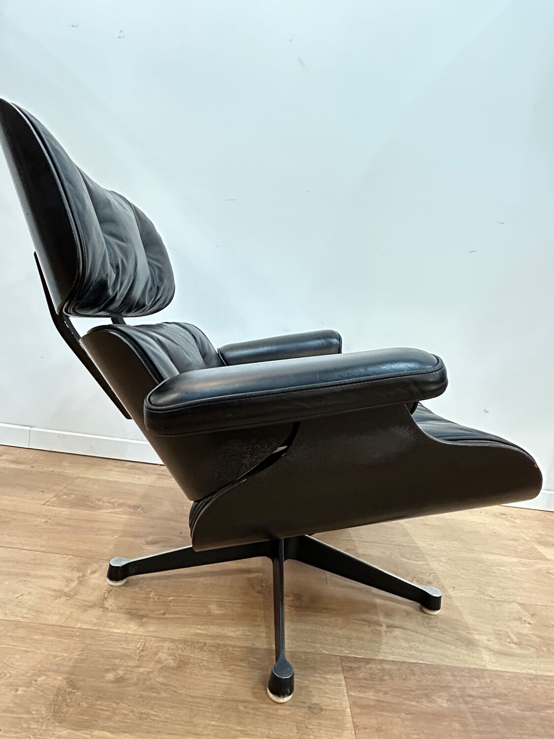 Eames Lounge Chairs Pair