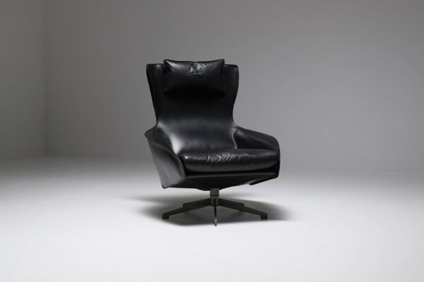 Fauteuil Cab 423 en cuir noir par Mario Bellini pour Cassina